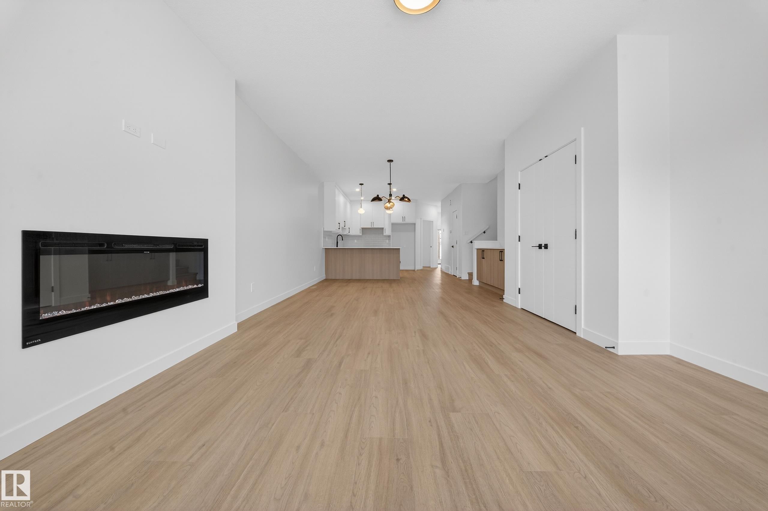 Photo 14 at 3736 Erlanger Drive NW, Edgemont, Edmonton