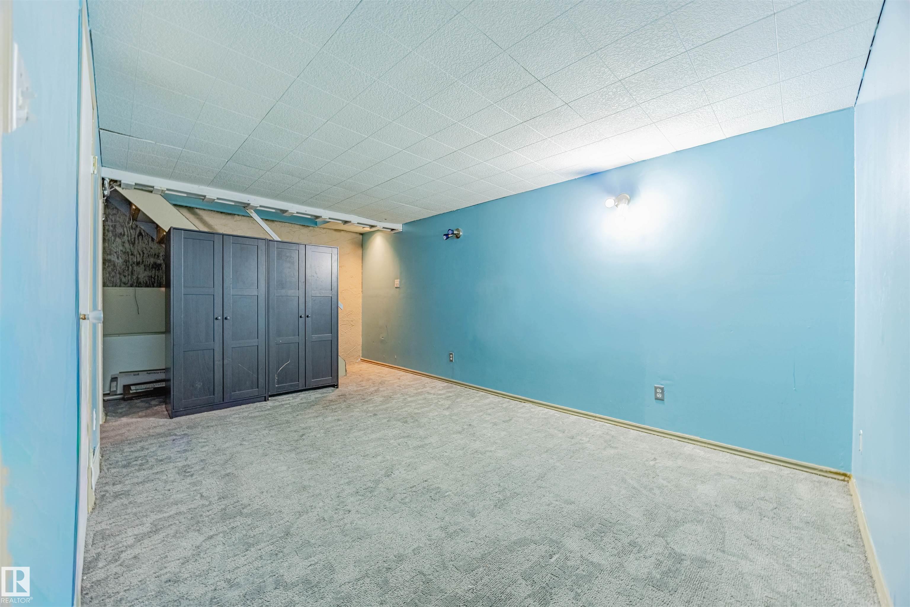 Photo 24 at 2551 135 Avenue NW, Kernohan, Edmonton