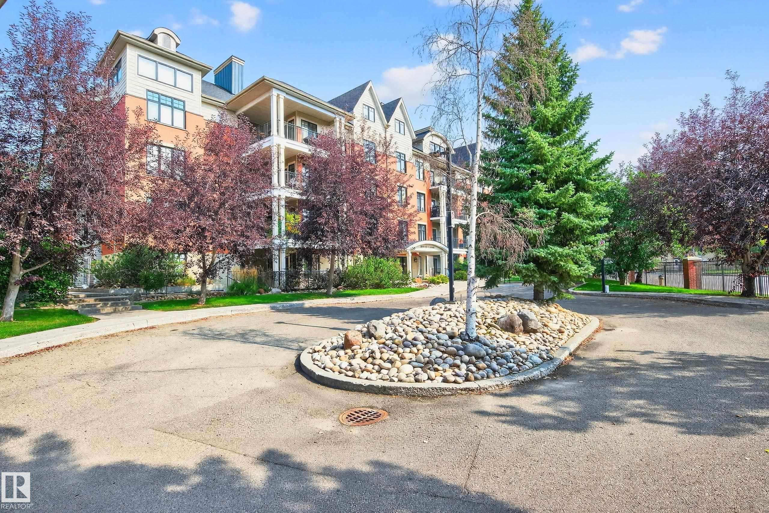 Photo 9 at 103 - 9811 96a Street NW, Cloverdale, Edmonton