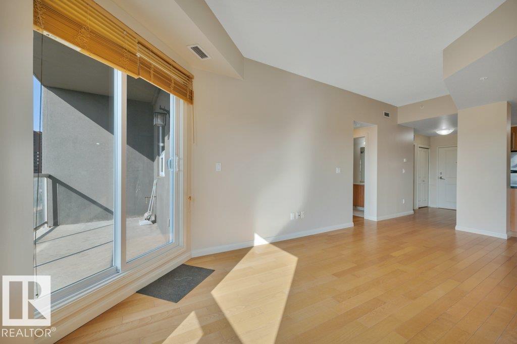 Photo 13 at 904 - 9819 104 Street NW, Downtown, Edmonton