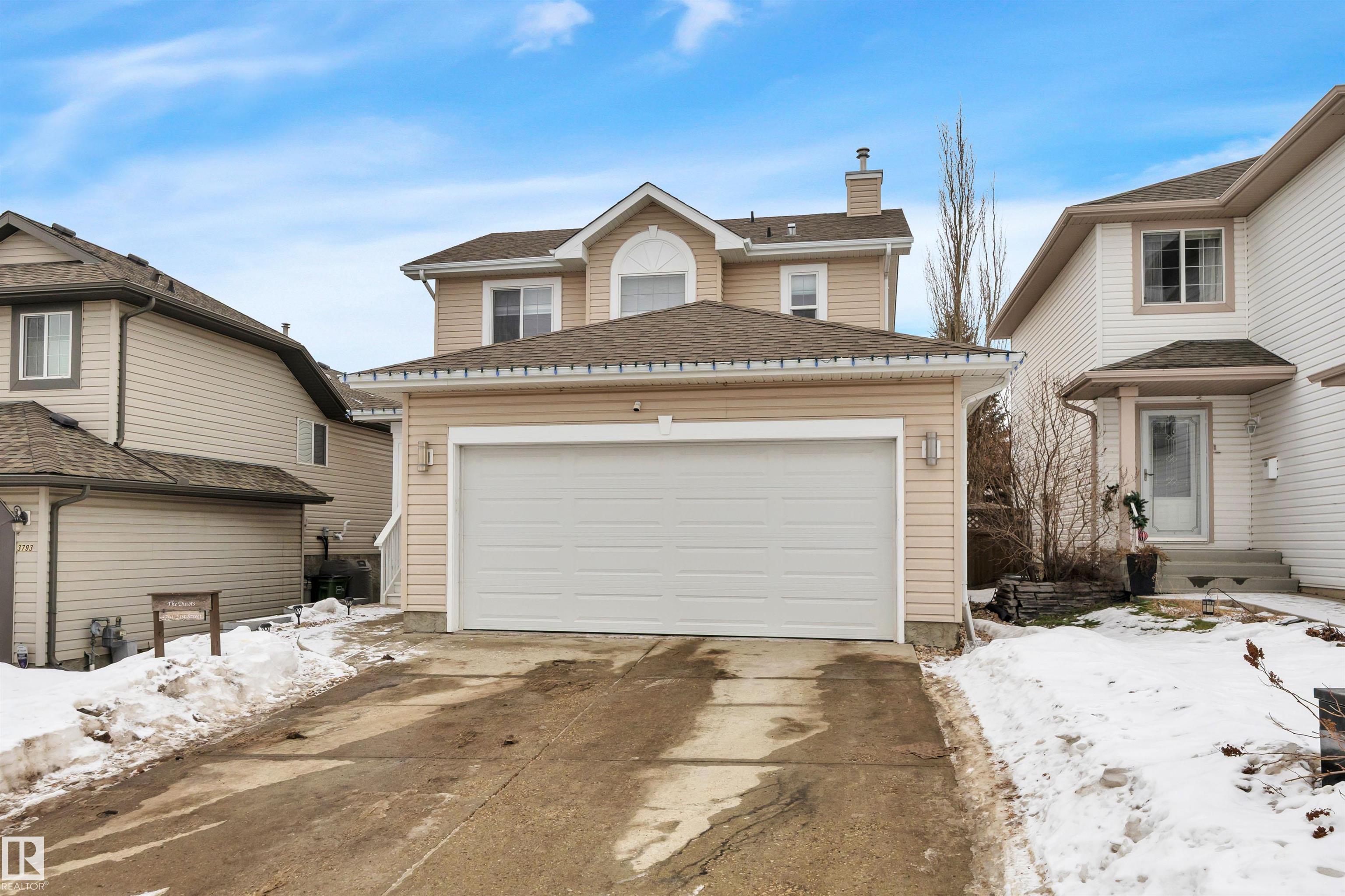 Photo 2 at 3791 21 Street N NW, Wild Rose, Edmonton