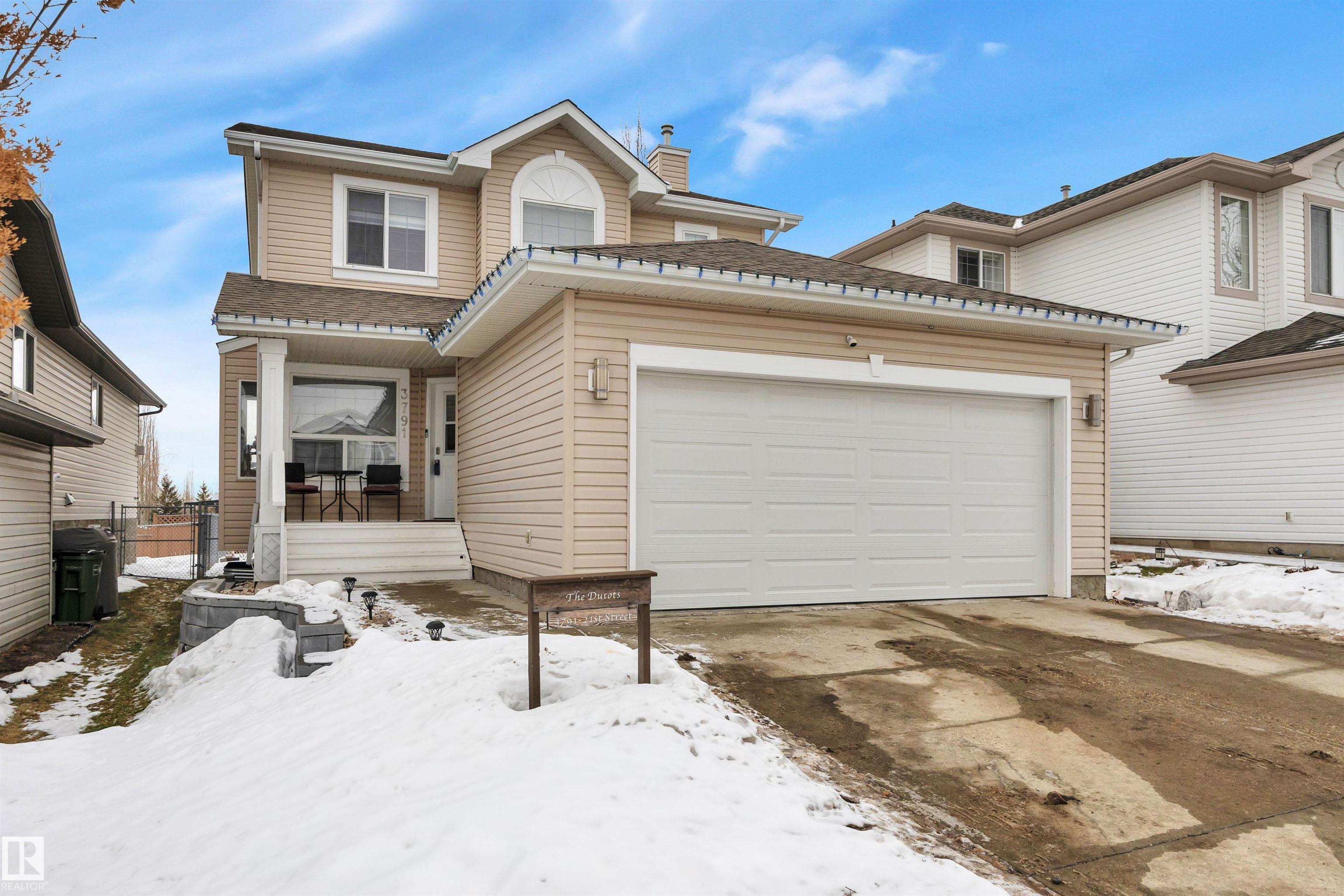 Photo 3 at 3791 21 Street N NW, Wild Rose, Edmonton