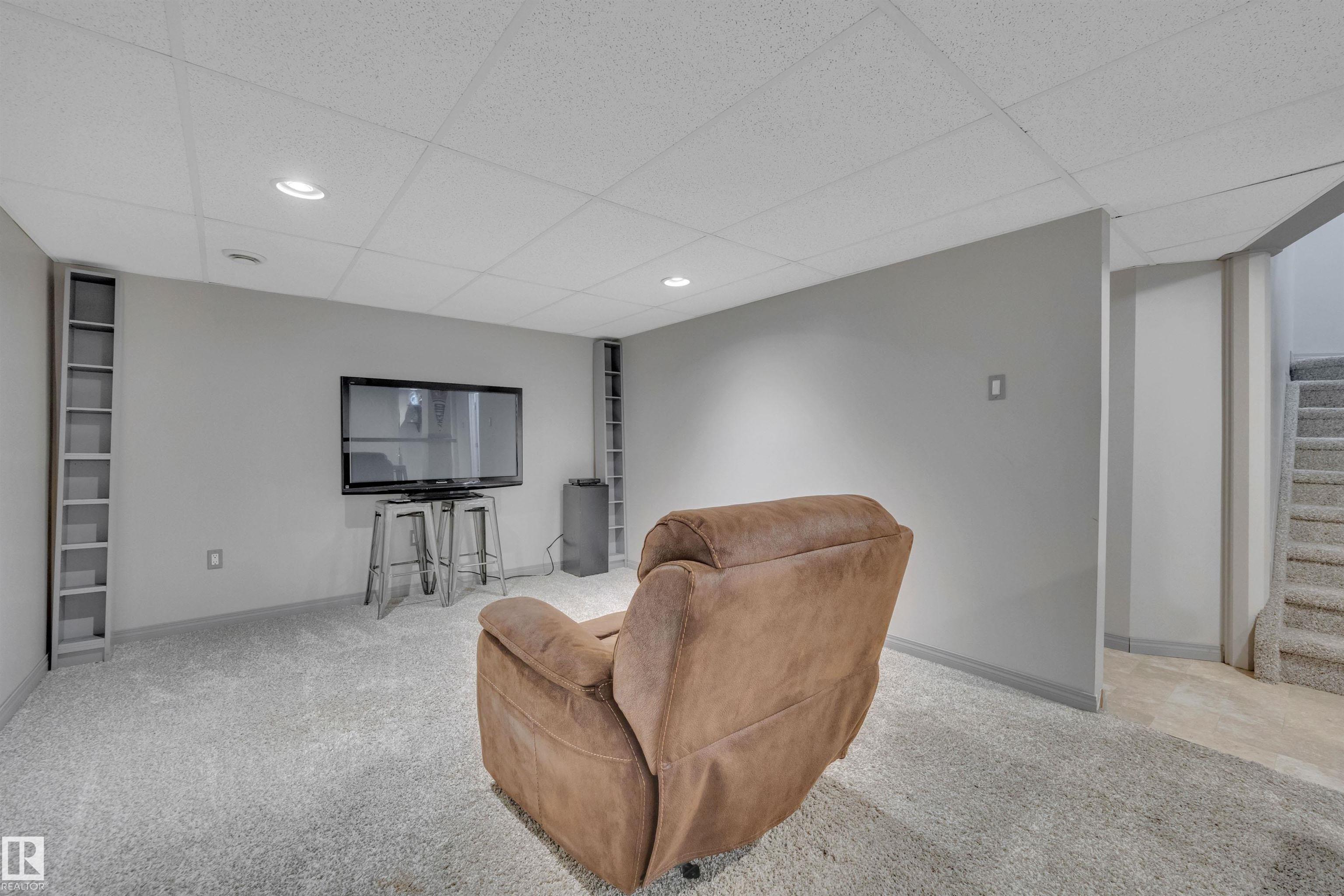 Photo 36 at 3791 21 Street N NW, Wild Rose, Edmonton