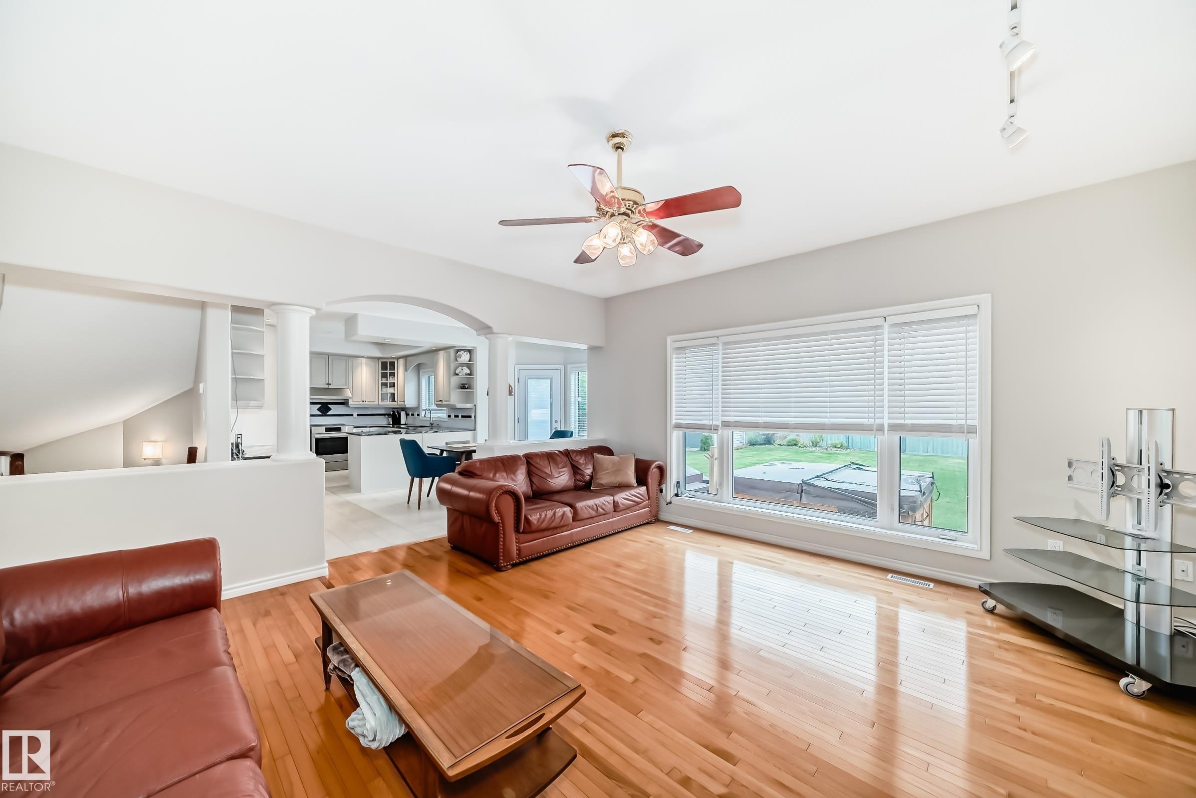 Photo 18 at 946 Wallbridge Place NW, Oleskiw, Edmonton