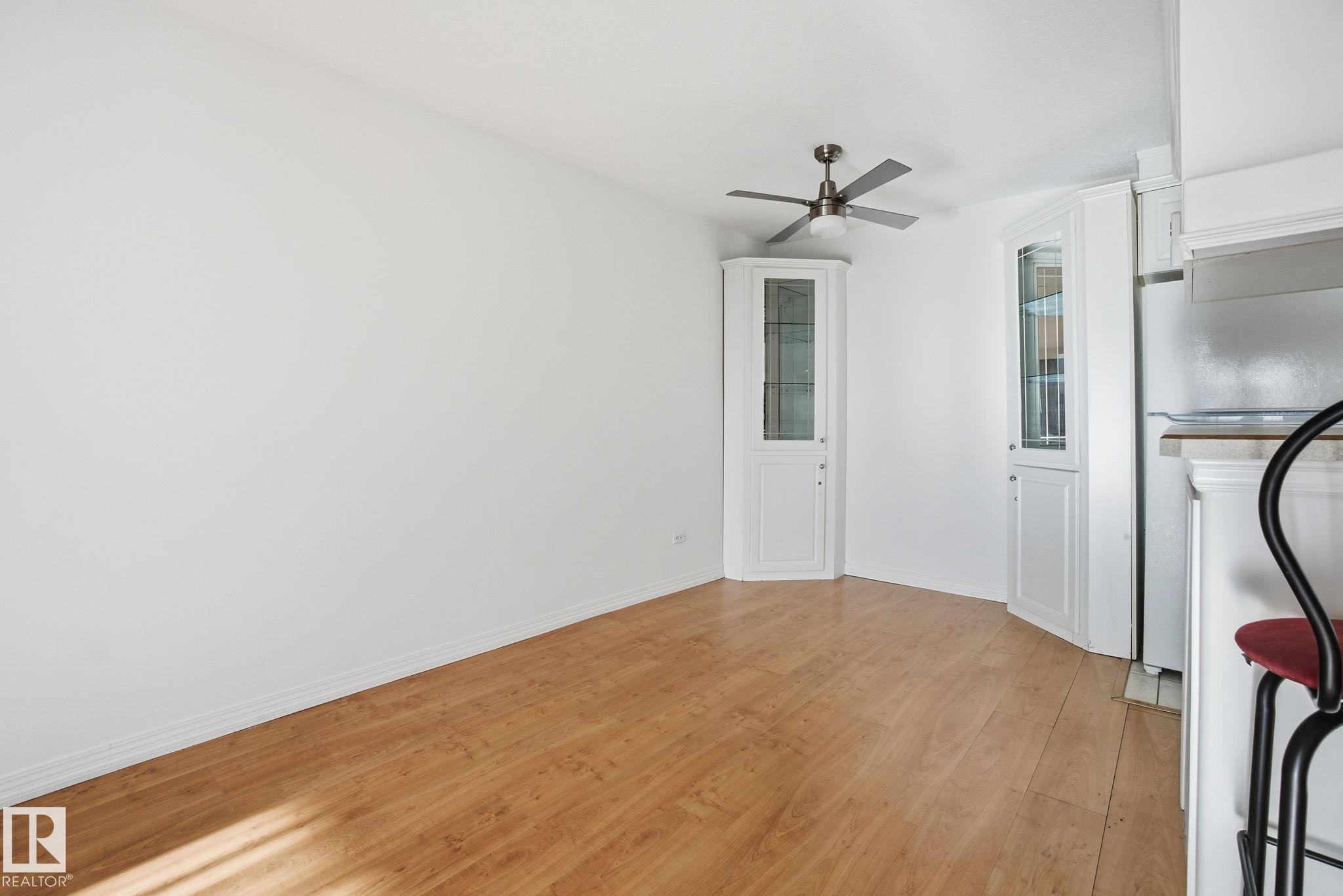 Photo 11 at 802 - 11920 100 Avenue NW, Wîhkwêntôwin, Edmonton