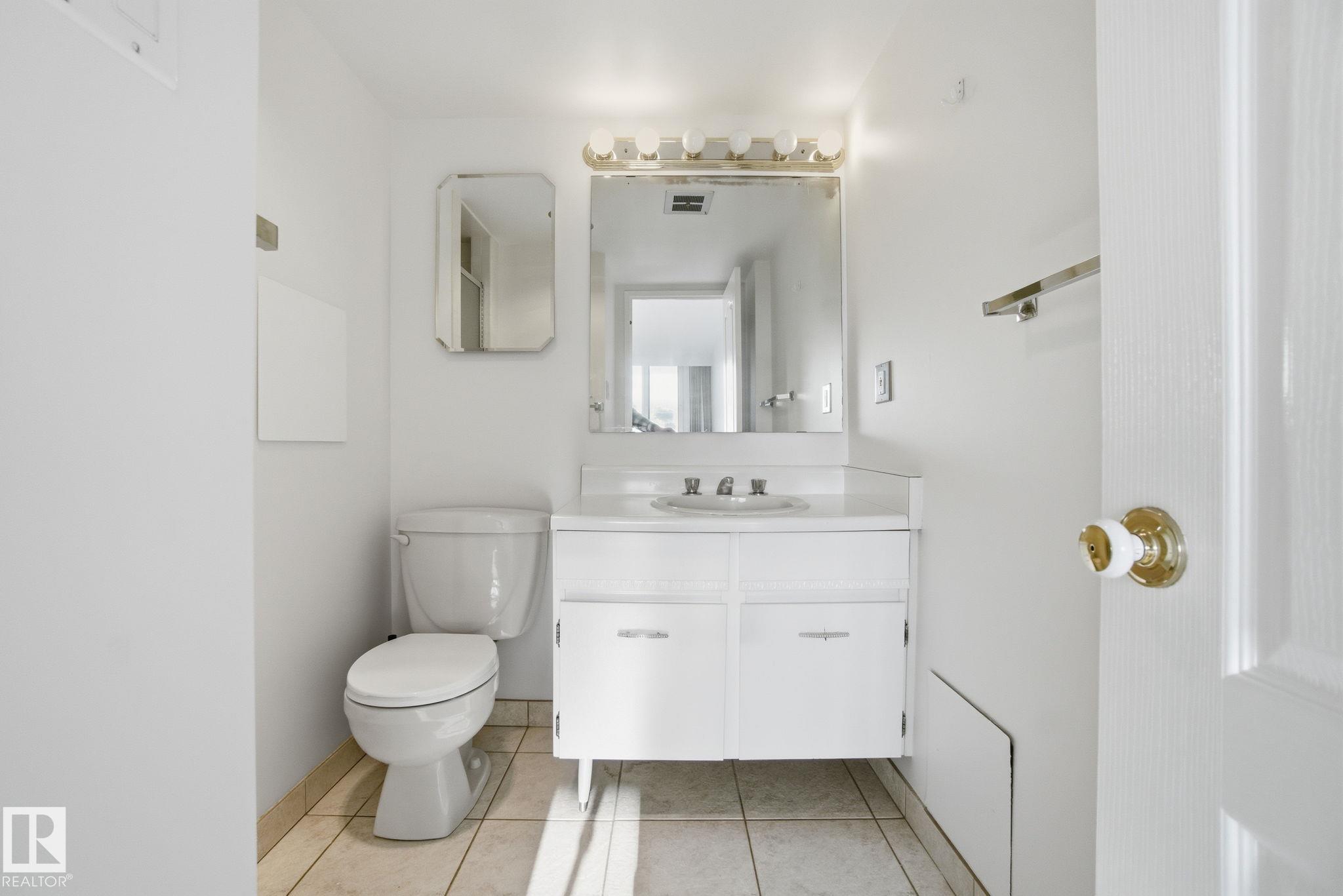 Photo 21 at 802 - 11920 100 Avenue NW, Wîhkwêntôwin, Edmonton