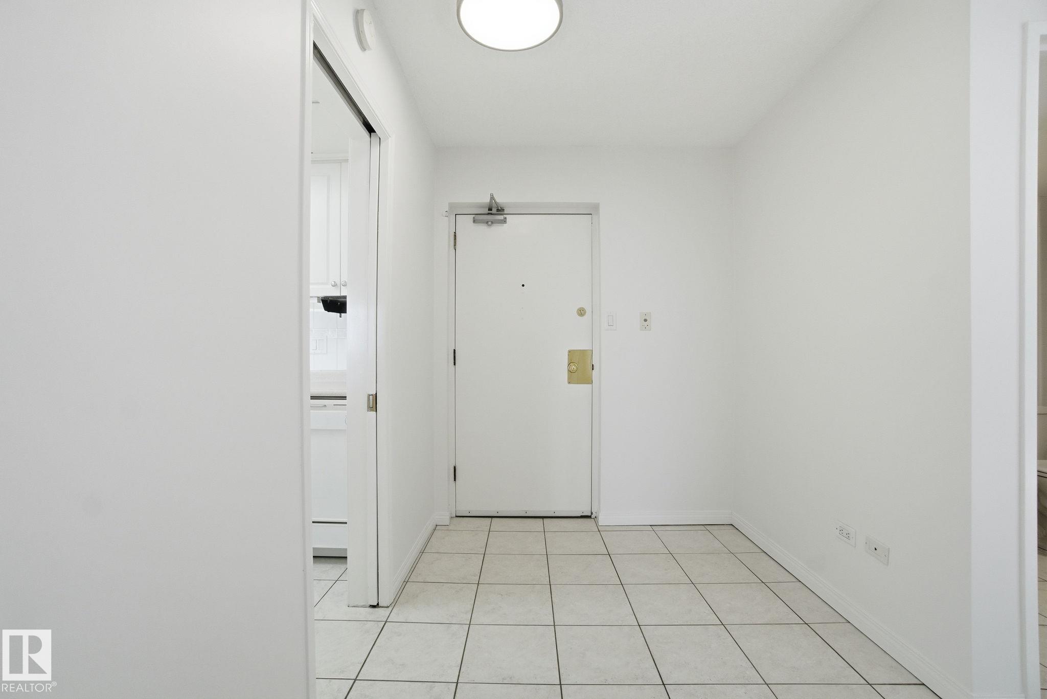 Photo 27 at 802 - 11920 100 Avenue NW, Wîhkwêntôwin, Edmonton