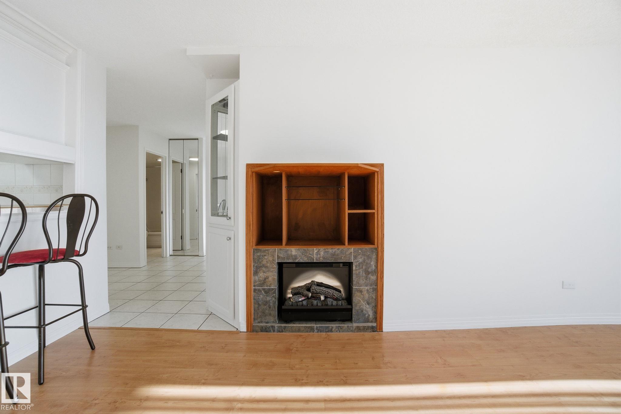 Photo 9 at 802 - 11920 100 Avenue NW, Wîhkwêntôwin, Edmonton