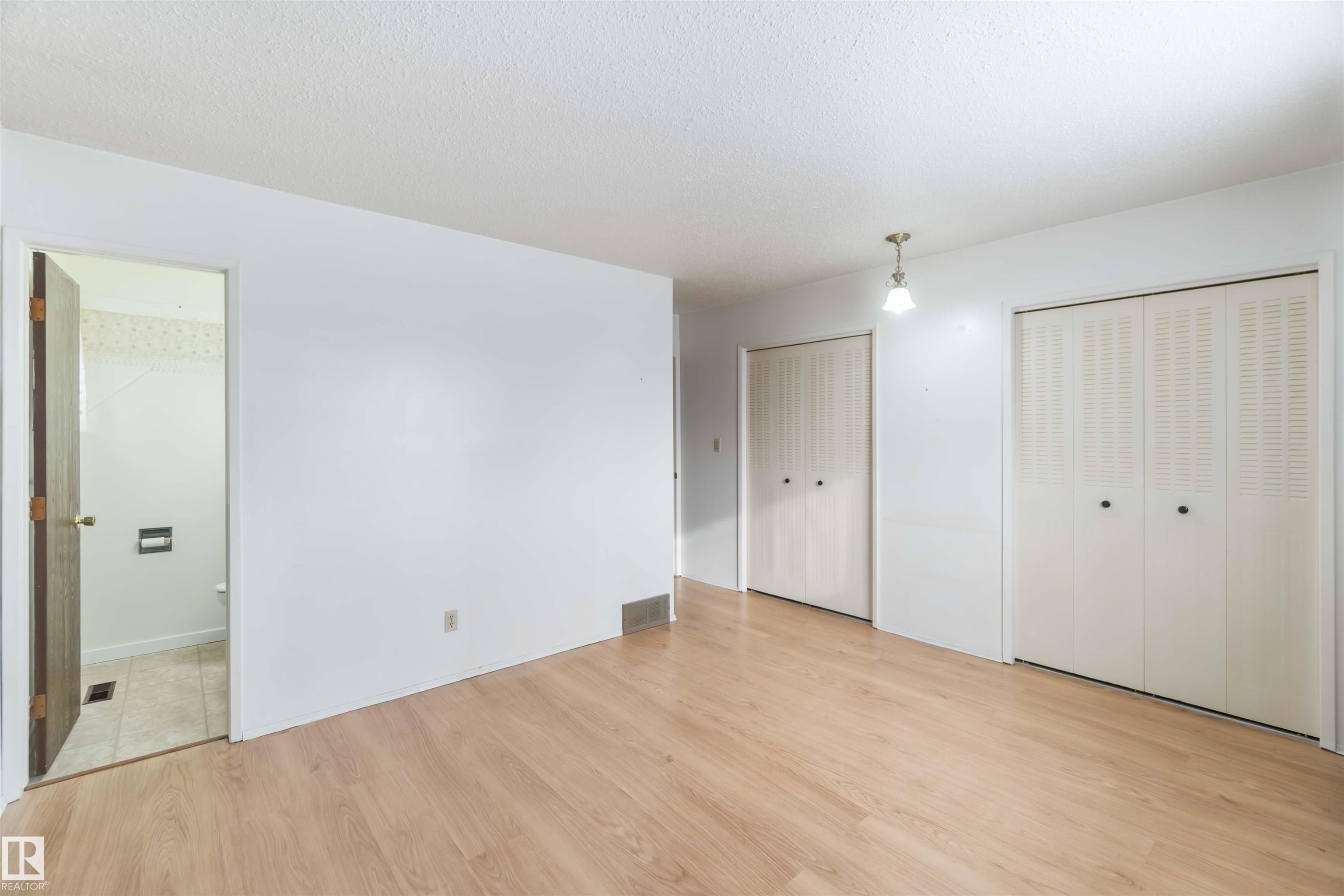 Photo 24 at 4130 134a Avenue NW, Sifton Park, Edmonton