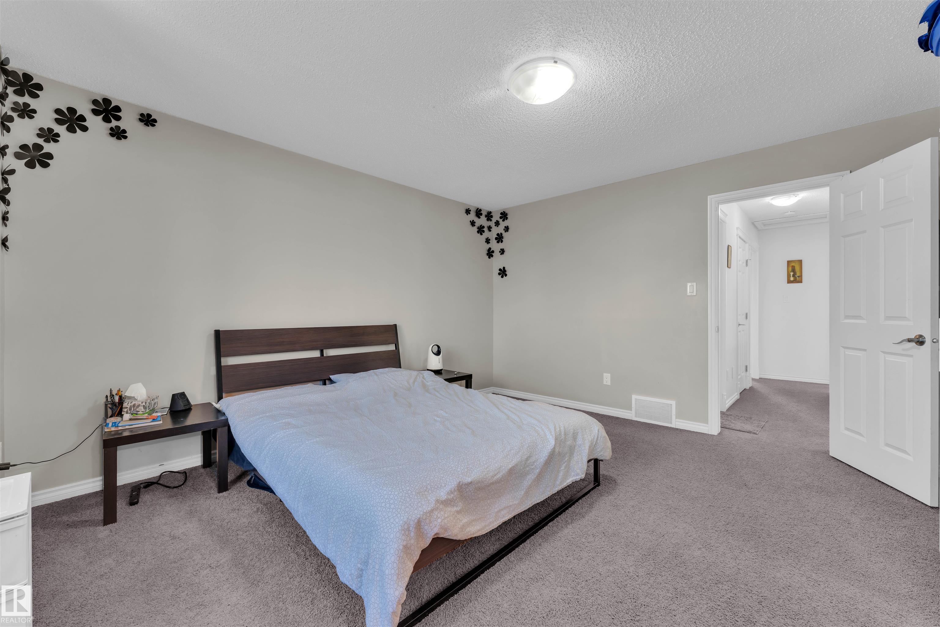 Photo 32 at 3722 9 Street NW, Maple Crest, Edmonton