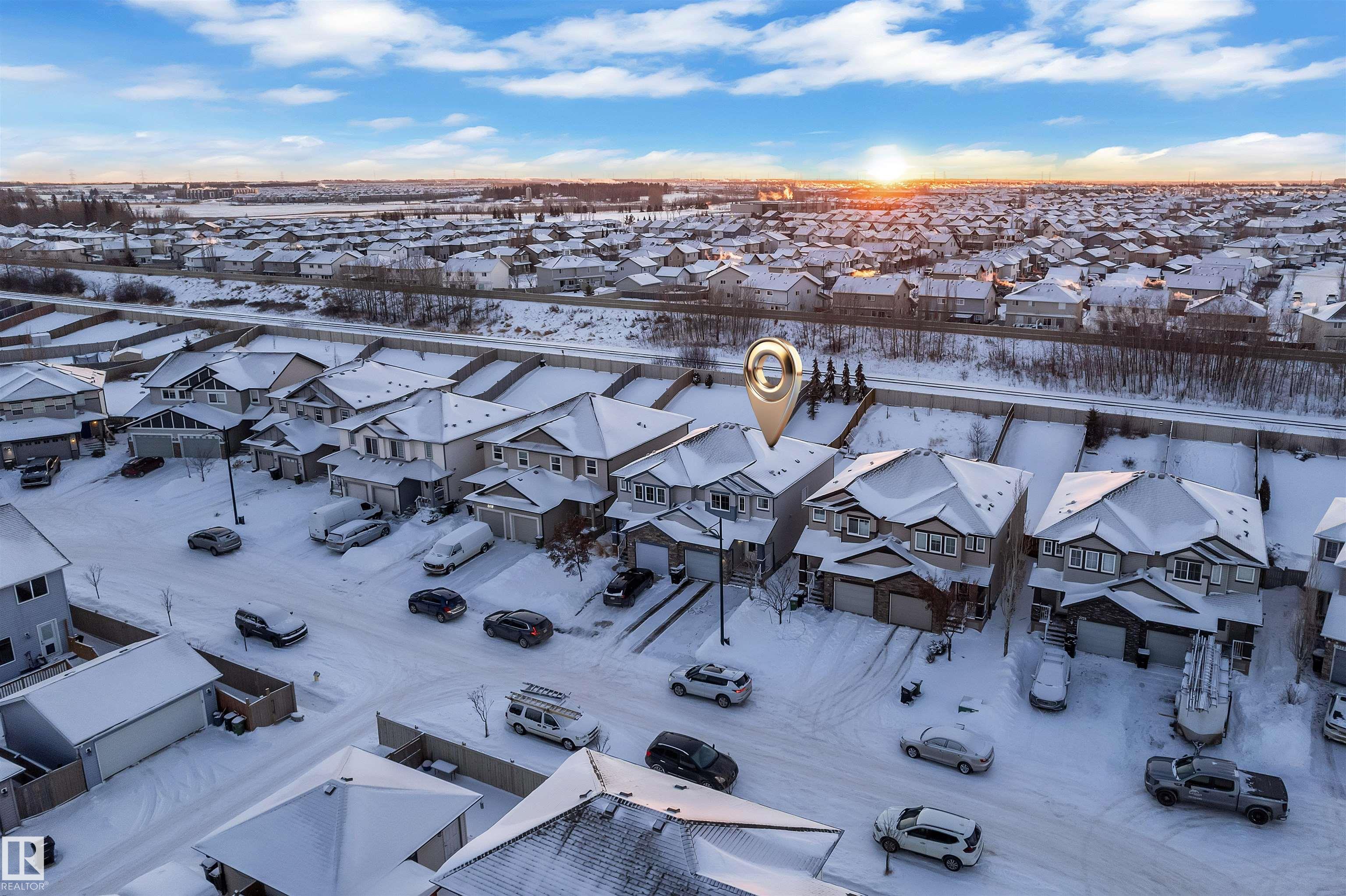 Photo 36 at 3722 9 Street NW, Maple Crest, Edmonton