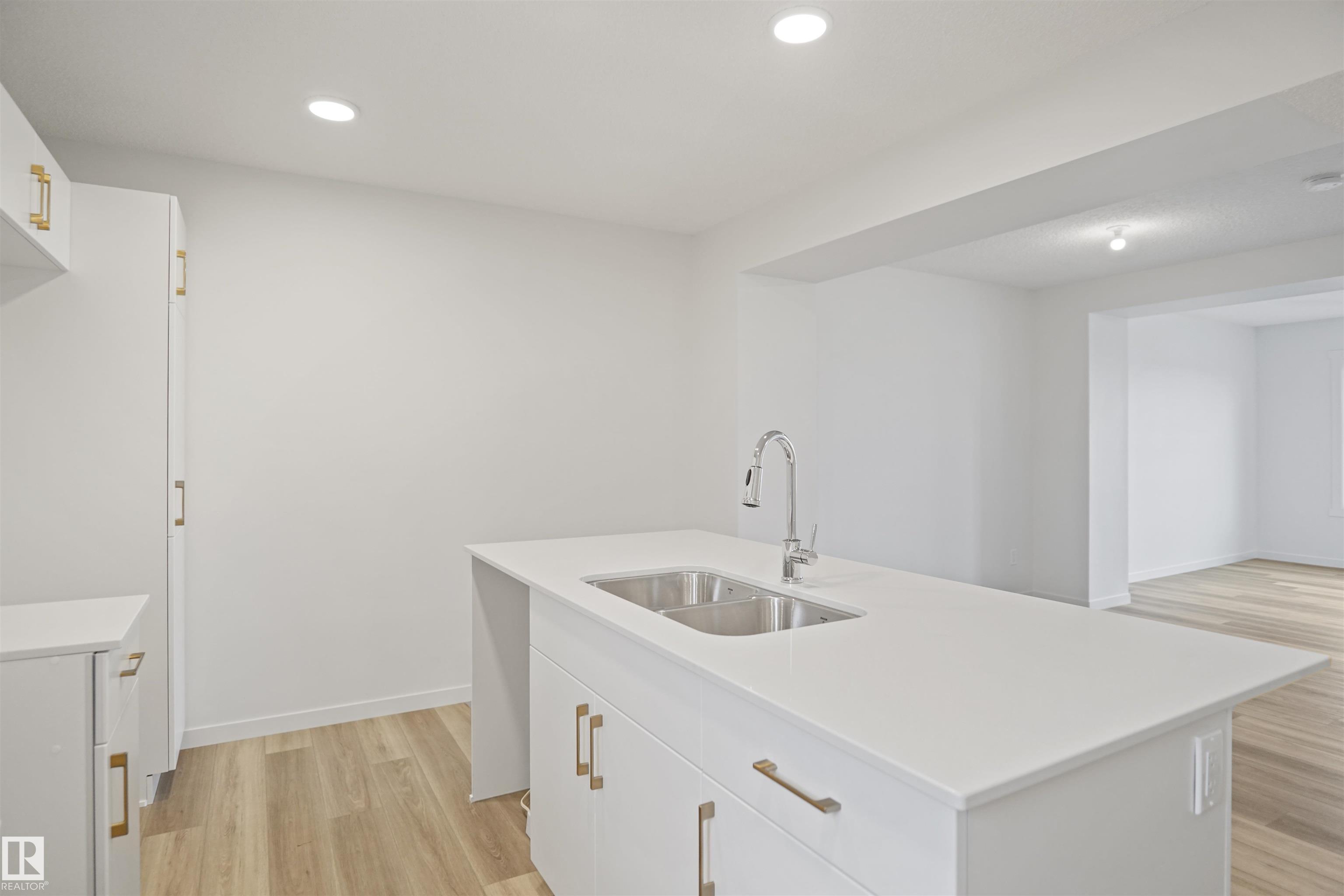 Photo 9 at 7062 Rosenthal Drive NW, Rosenthal, Edmonton