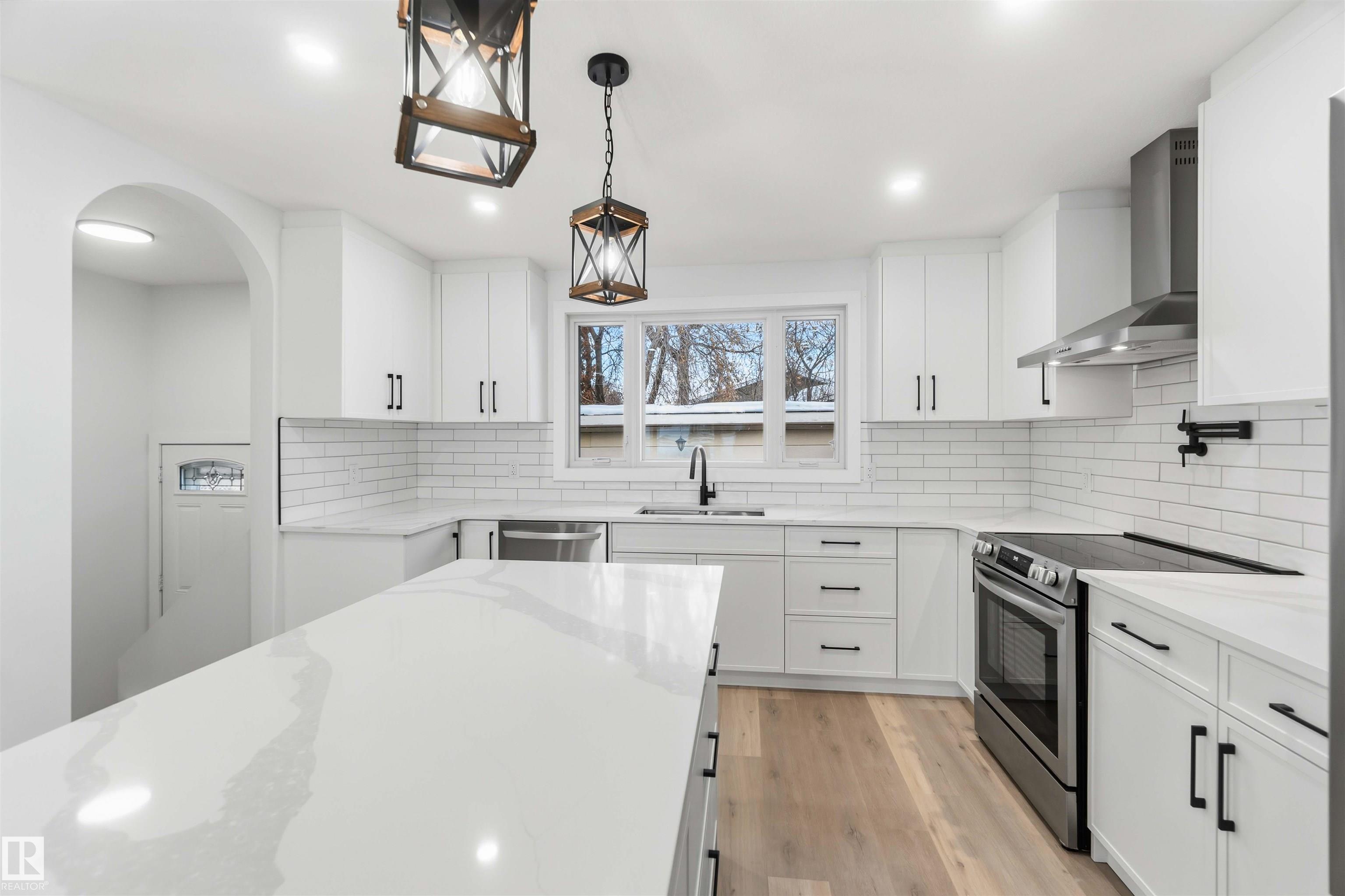 Photo 14 at 15016 57 Street NW, Casselman, Edmonton