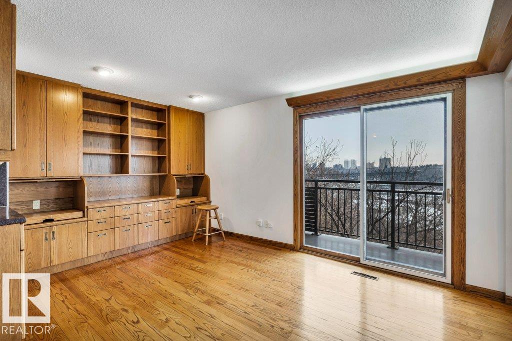 Photo 26 at 3 - 9804 112 Street NW, Wîhkwêntôwin, Edmonton