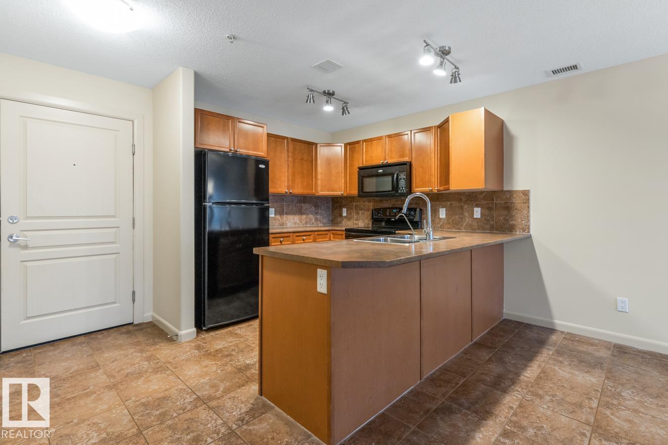 Photo 6 at 228 - 400 Palisades Way, Centennial Village, Sherwood Park