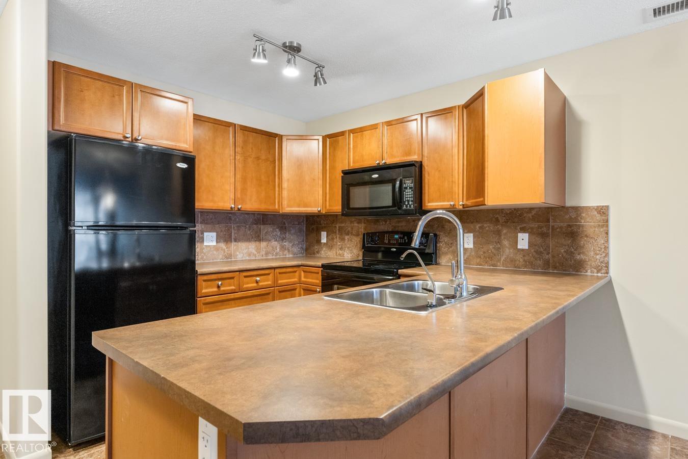 Photo 7 at 228 - 400 Palisades Way, Centennial Village, Sherwood Park