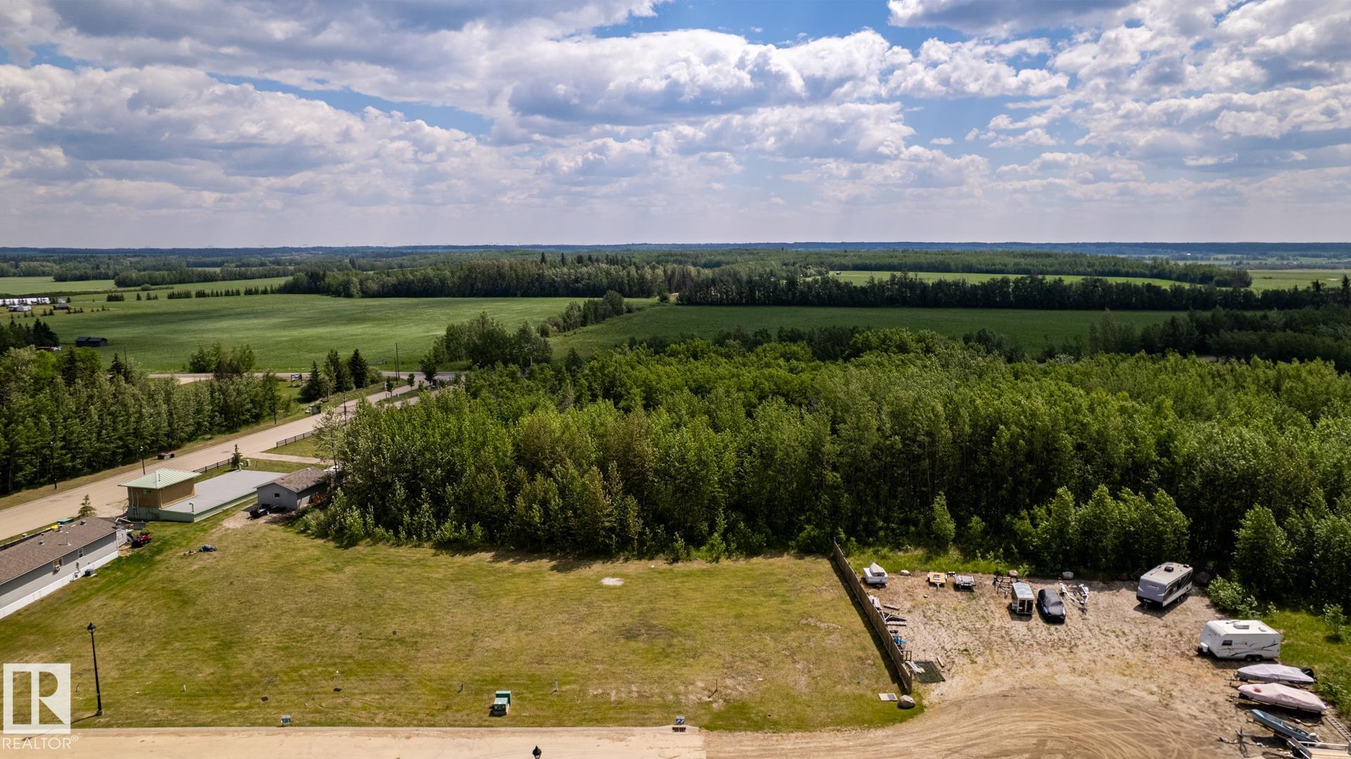 Photo 10 at 209 - 3410 Ste. Anne Trail, Windmill Harbour, Rural Lac Ste. Anne County