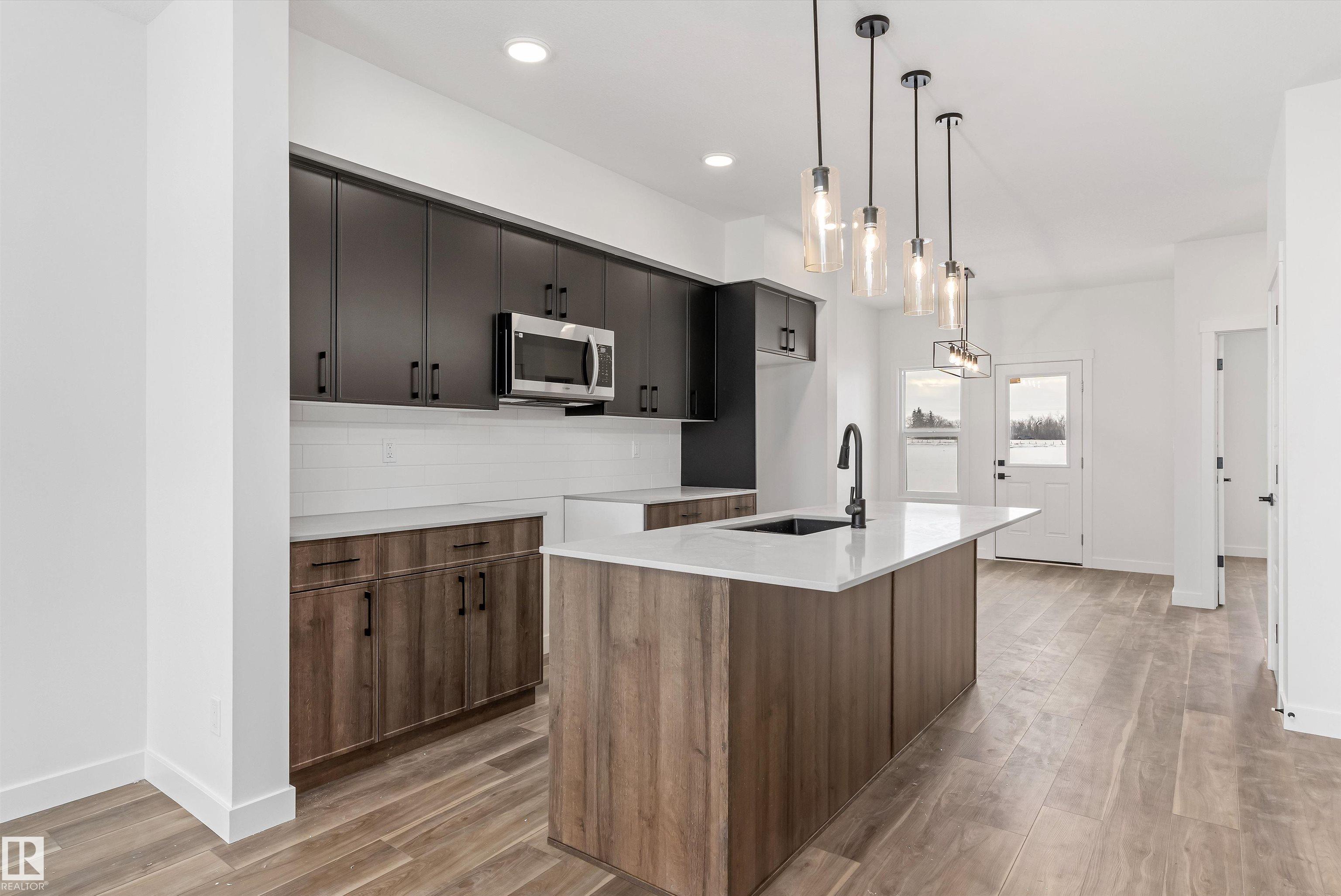 Photo 12 at 1070 Mcleod Avenue, Easton, Spruce Grove