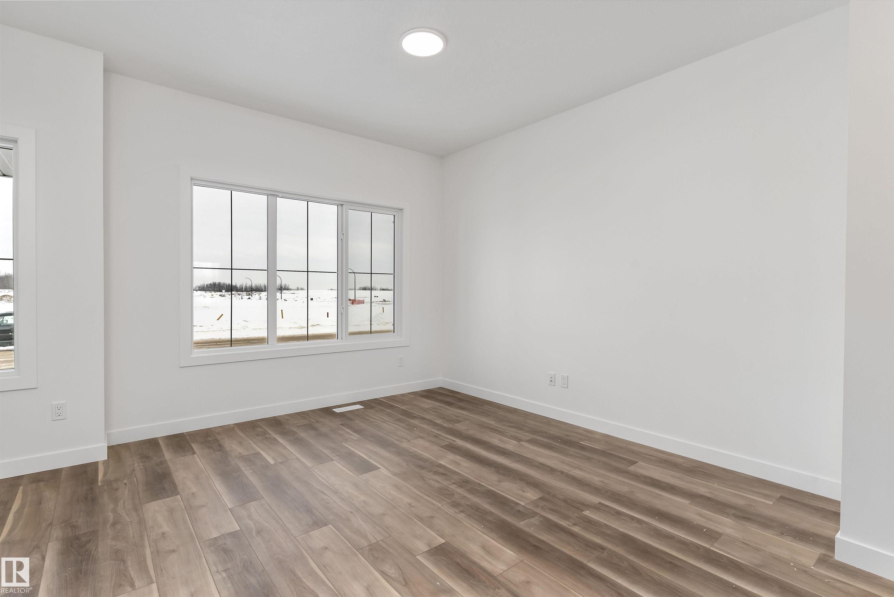 Photo 16 at 1070 Mcleod Avenue, Easton, Spruce Grove