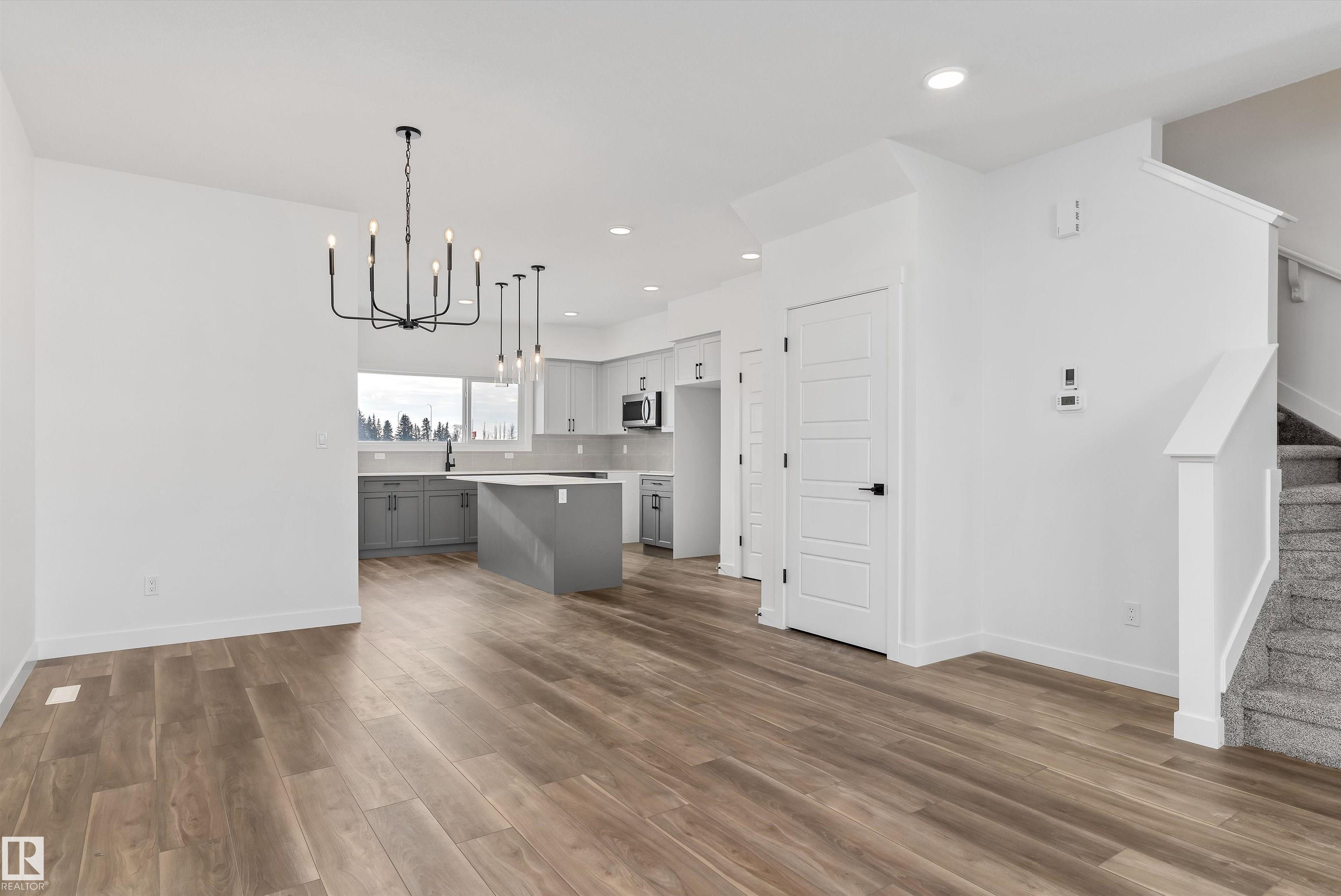 Photo 9 at 1068 Mcleod Avenue, Easton, Spruce Grove