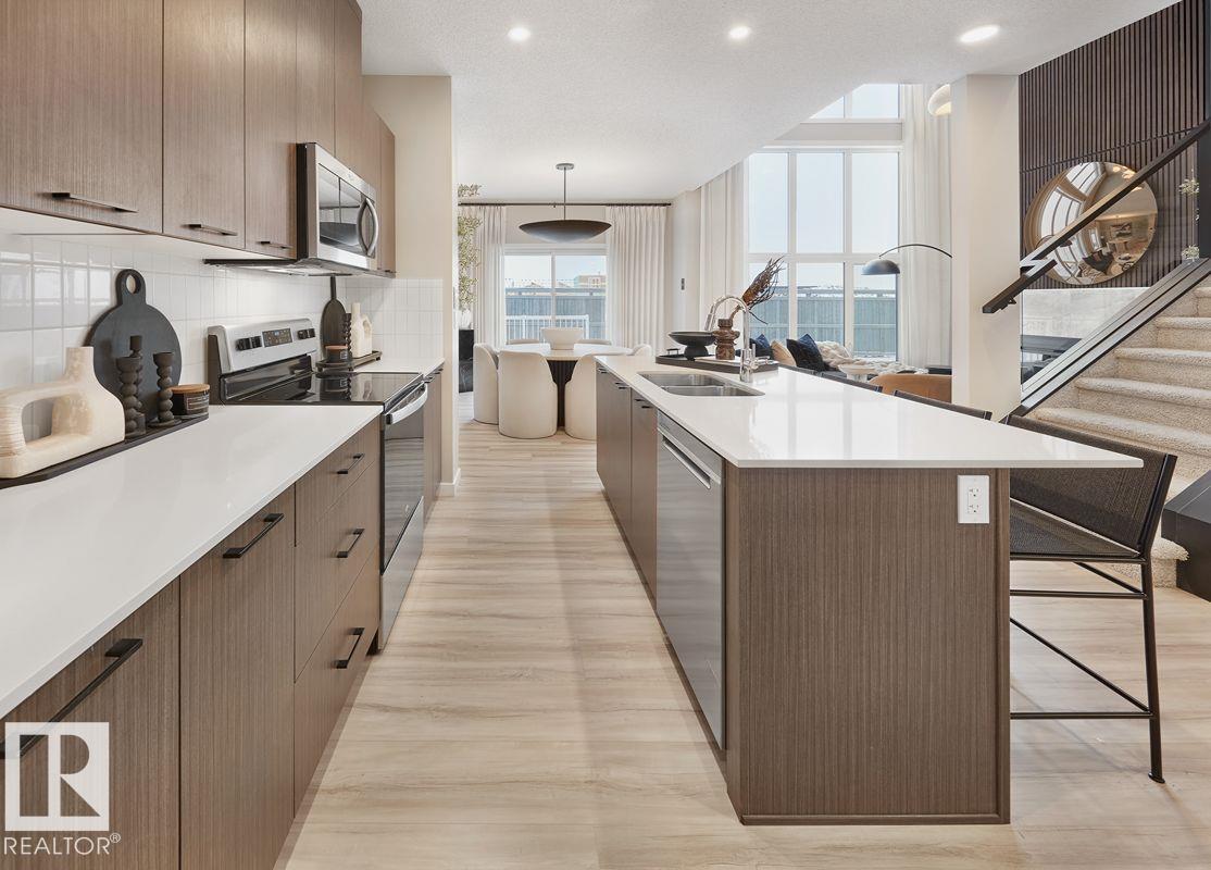 Photo 6 at 3137 Dixon Landing SW, Desrochers Area, Edmonton