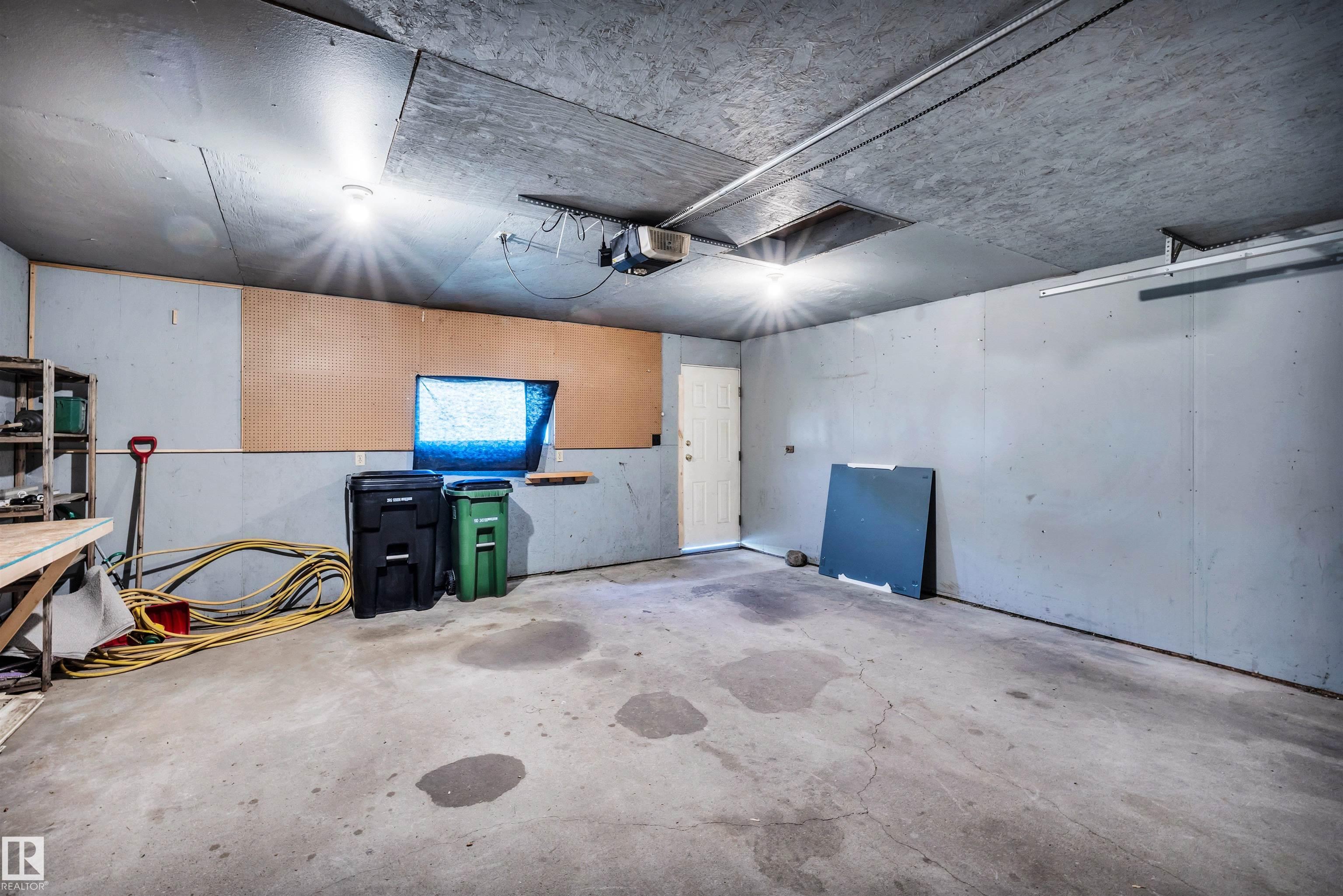 Photo 34 at 10228 152 Street NW, Canora, Edmonton