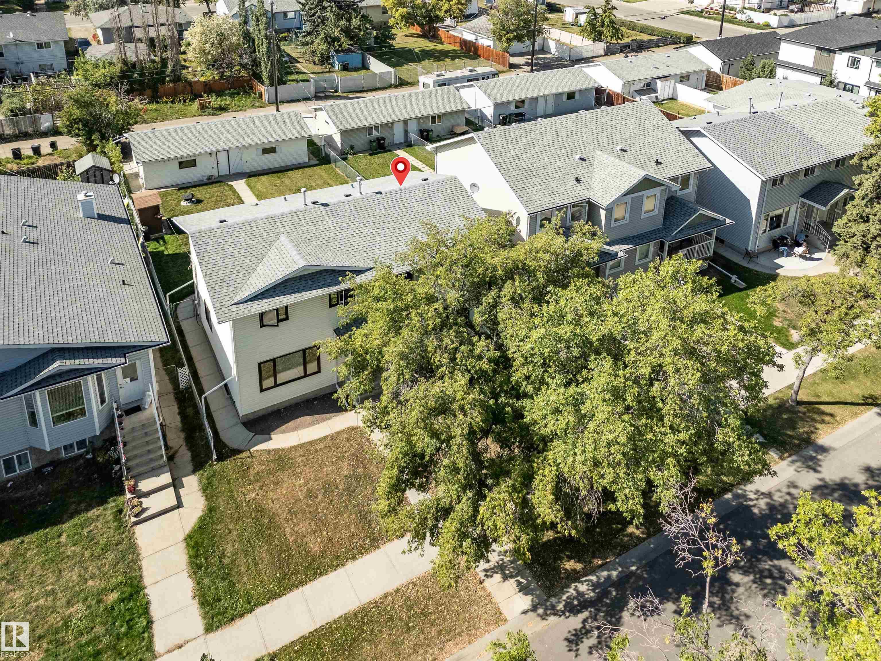 Photo 35 at 10228 152 Street NW, Canora, Edmonton