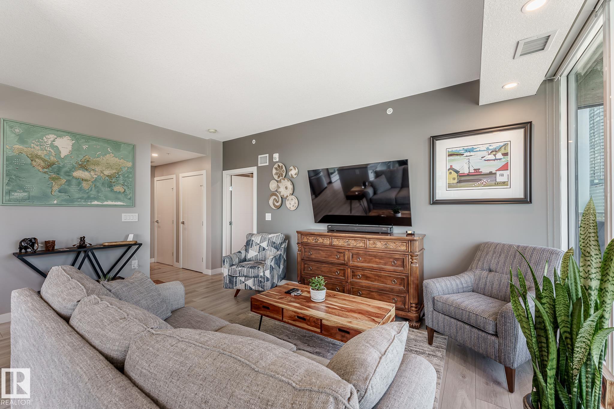 Photo 14 at 1904 - 10180 103 Street NW, Downtown, Edmonton