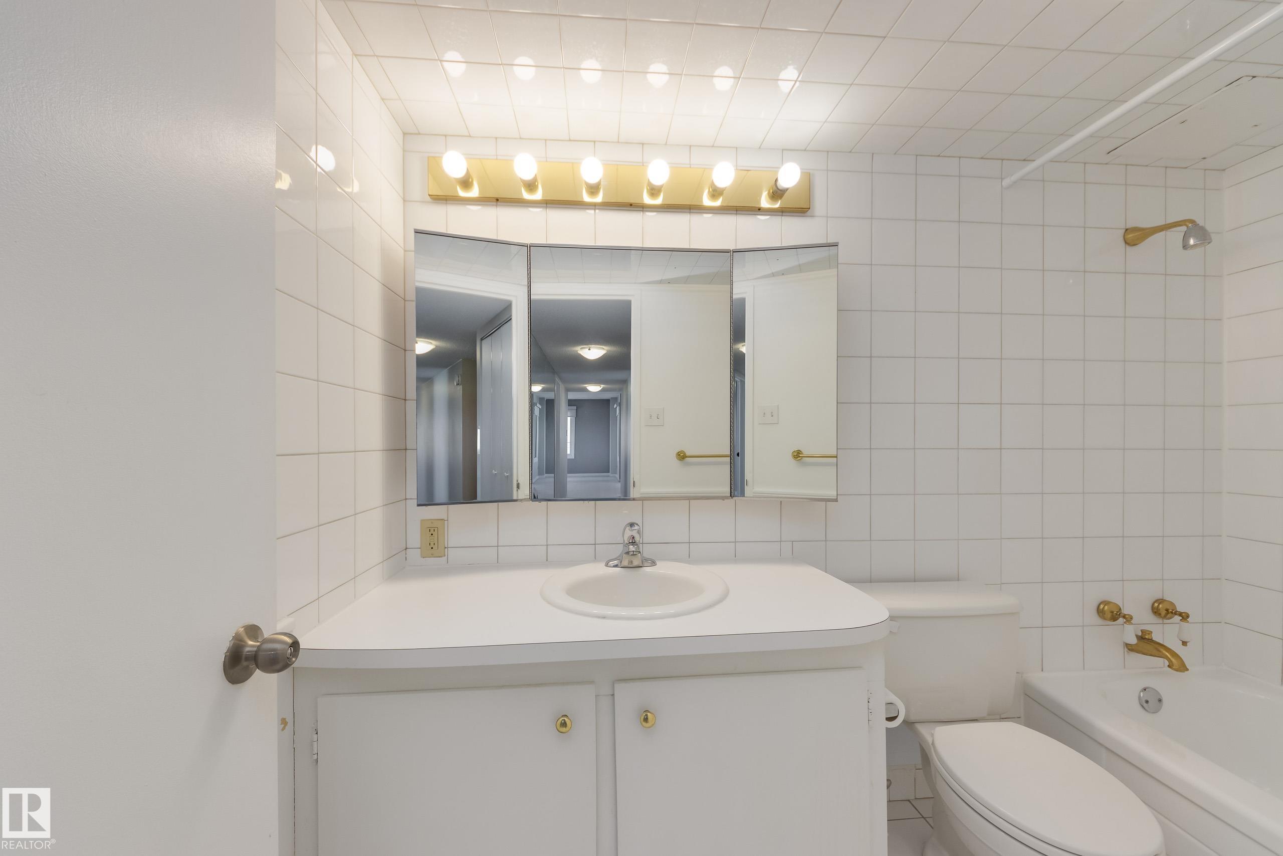 Photo 30 at 1503 - 12303 Jasper Avenue NW, Wîhkwêntôwin, Edmonton