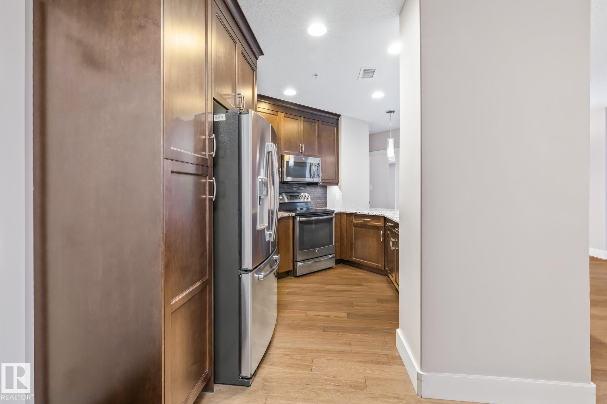 Photo 4 at 211 - 11080 Ellerslie Road SW, Richford, Edmonton