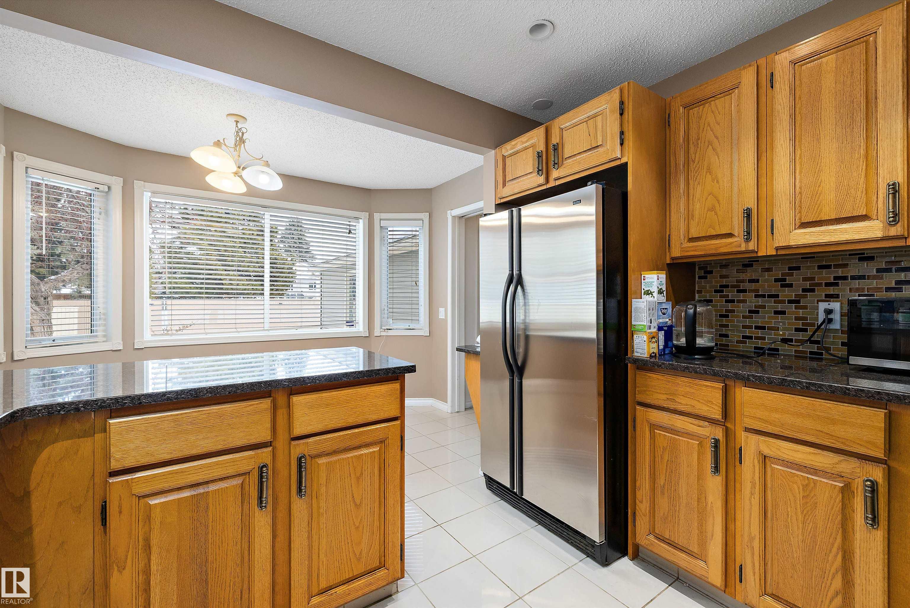 Photo 15 at 1027 109 Street NW, Bearspaw, Edmonton