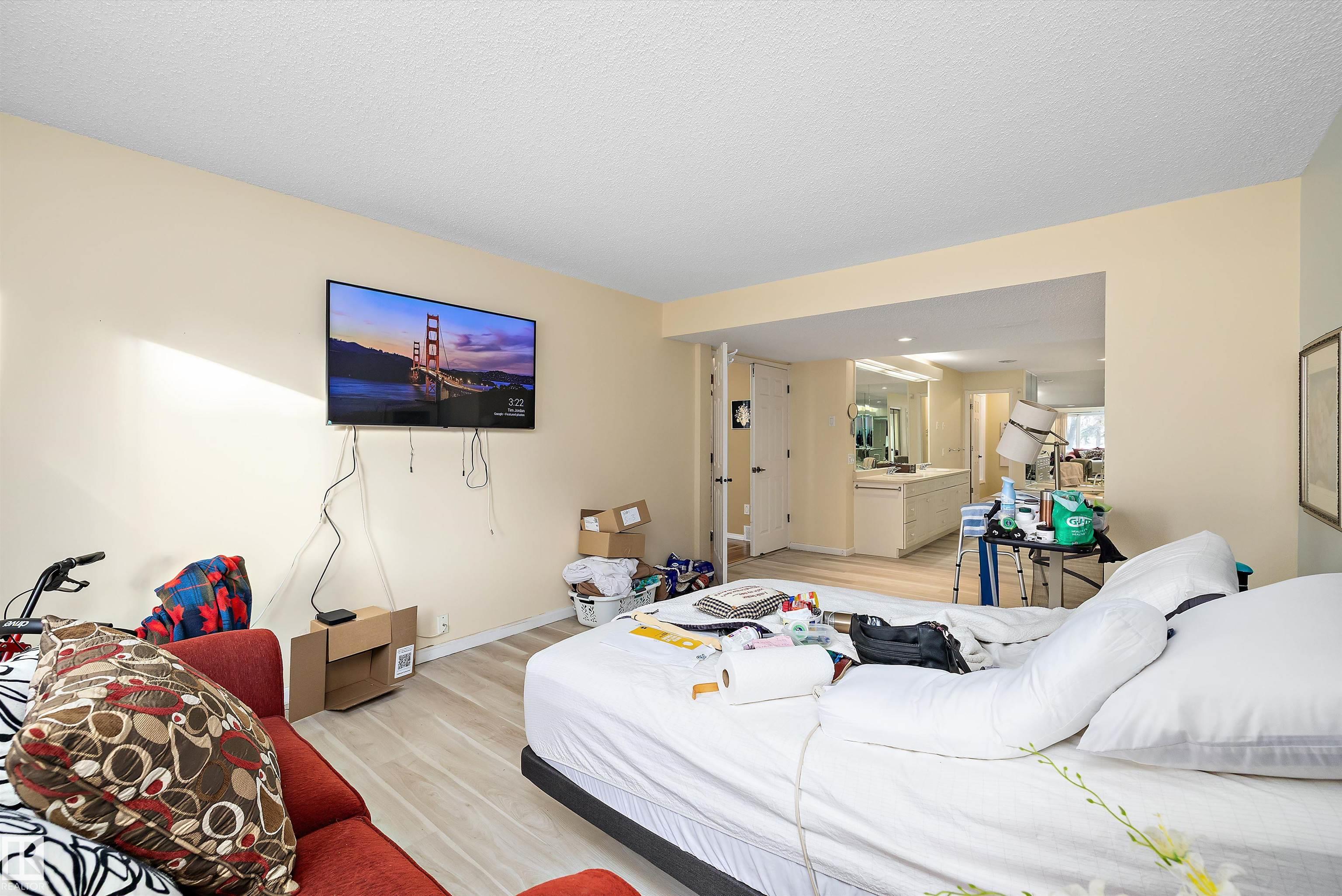 Photo 20 at 1027 109 Street NW, Bearspaw, Edmonton