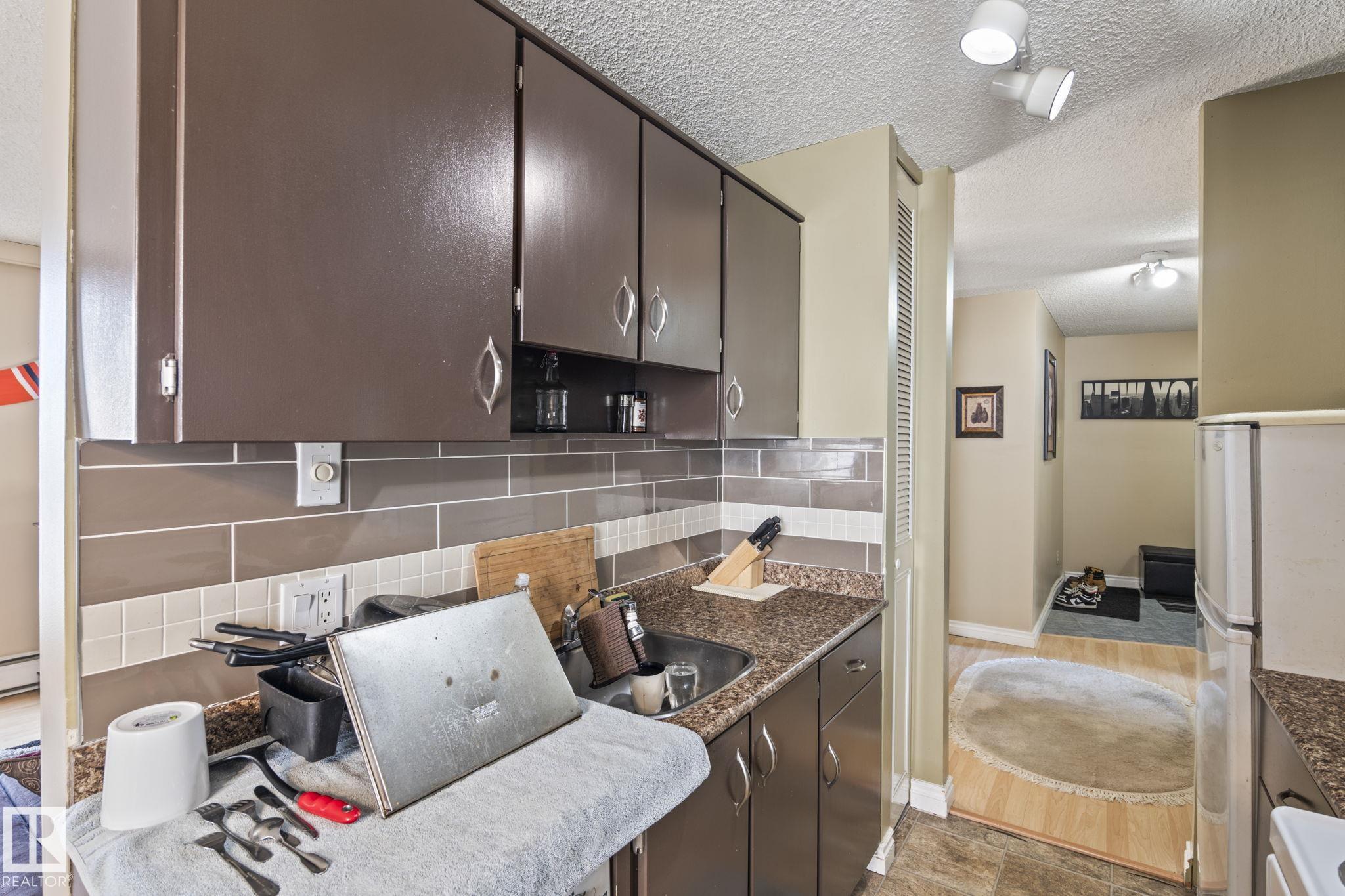 Photo 11 at 802 - 10883 Saskatchewan Drive NW, Garneau, Edmonton