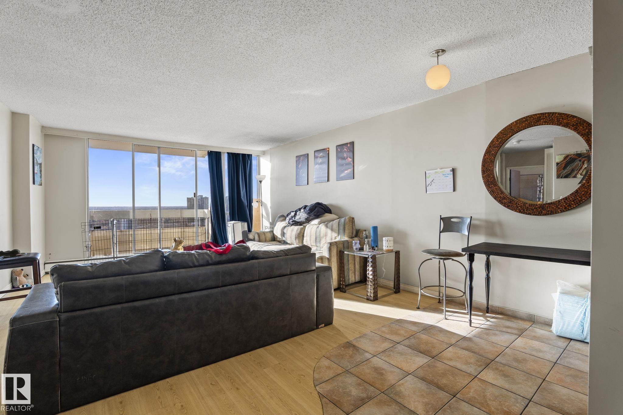 Photo 5 at 2004 - 10883 Saskatchewan Drive NW, Garneau, Edmonton