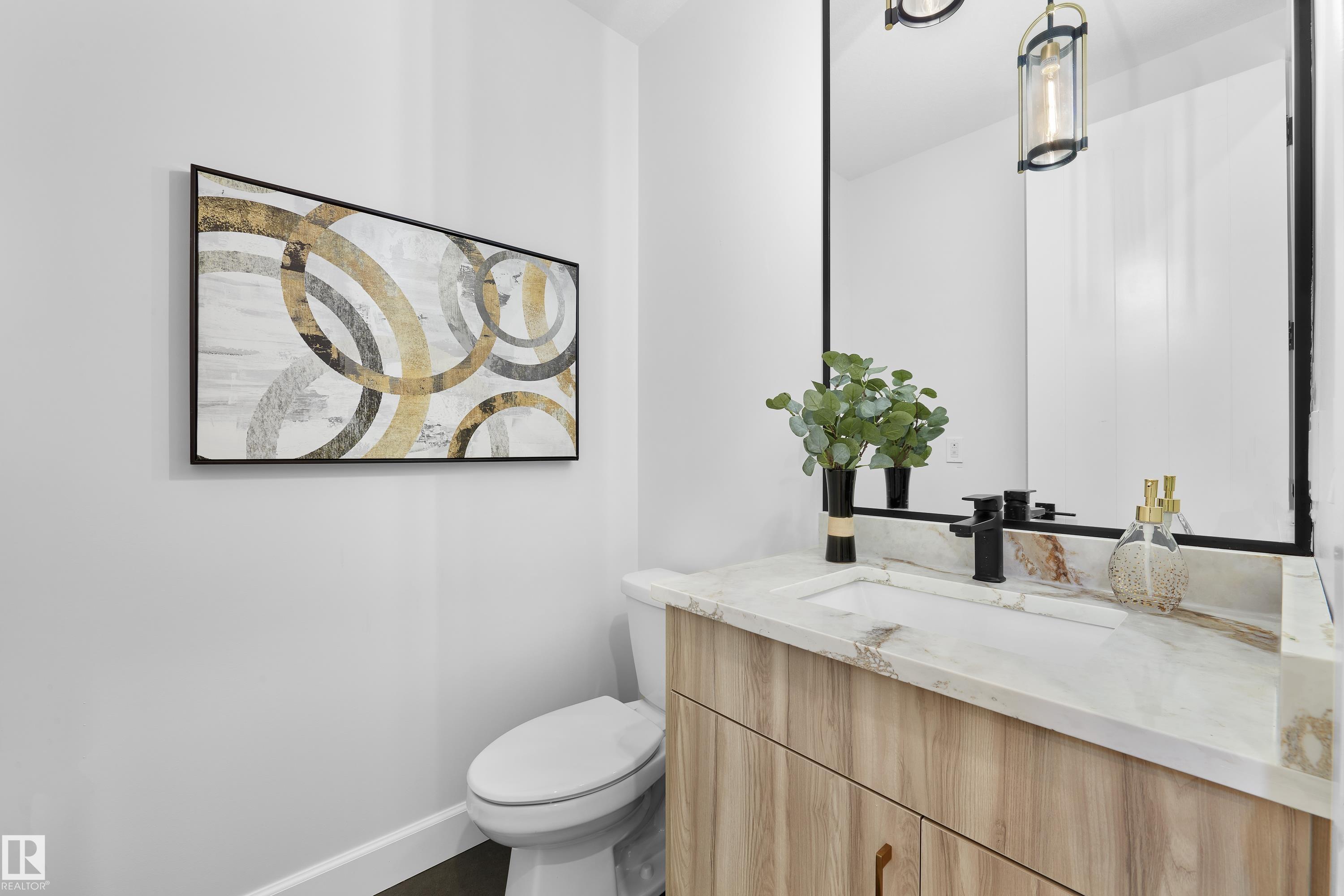 Photo 13 at 6003 107 Street NW, Pleasantview, Edmonton