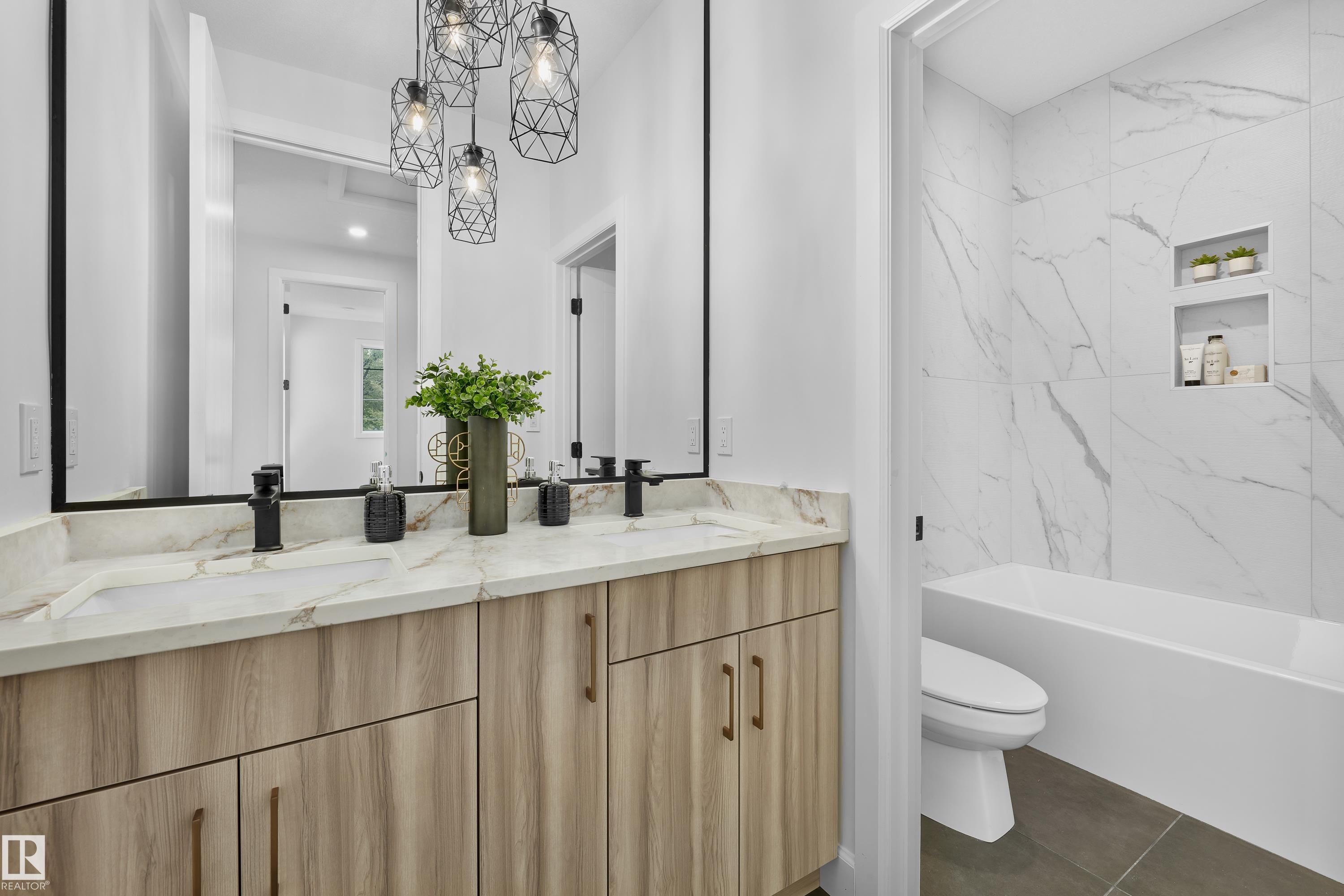 Photo 26 at 6003 107 Street NW, Pleasantview, Edmonton