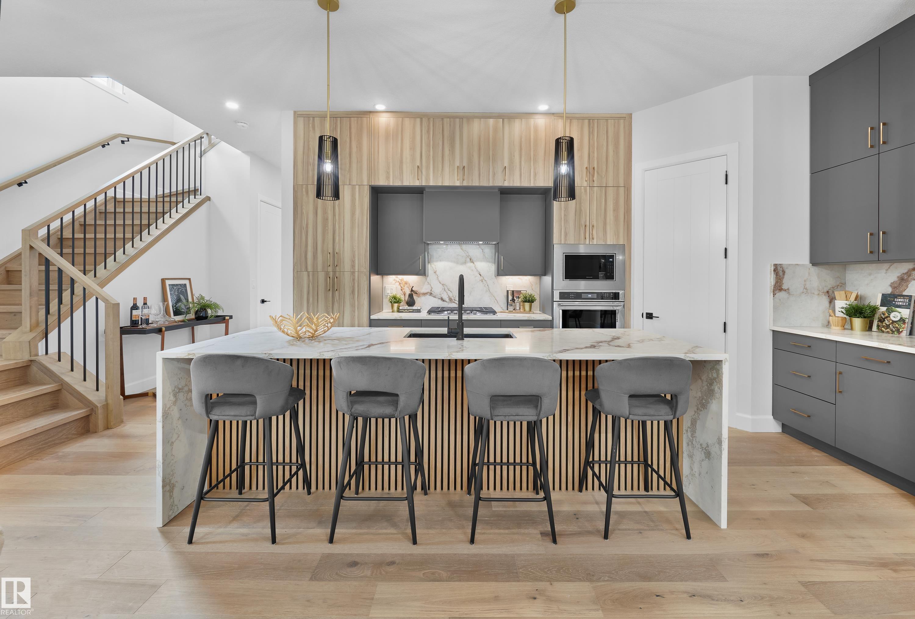 Photo 7 at 6003 107 Street NW, Pleasantview, Edmonton