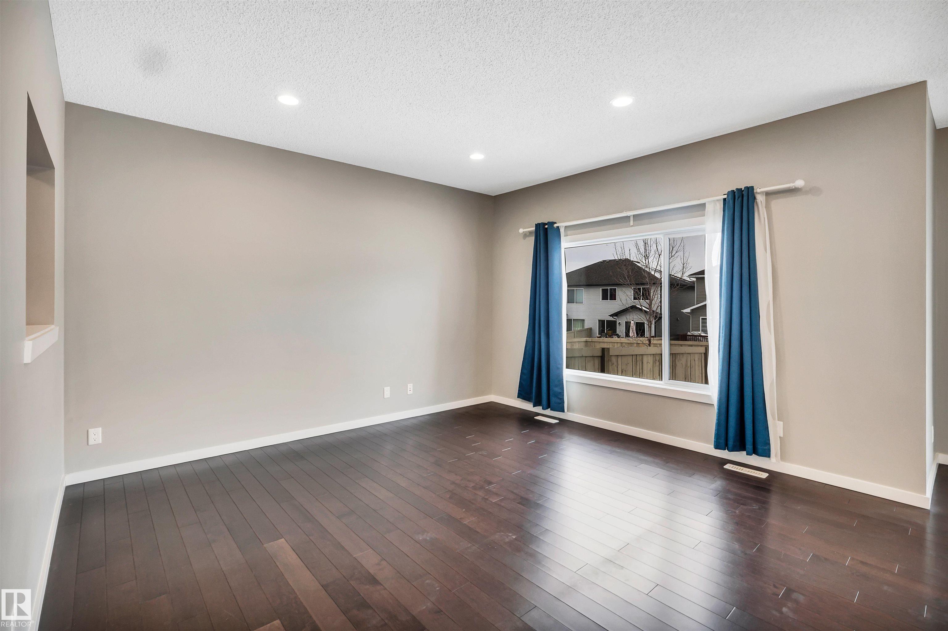 Photo 13 at 4442 5a Street NW, Maple Crest, Edmonton