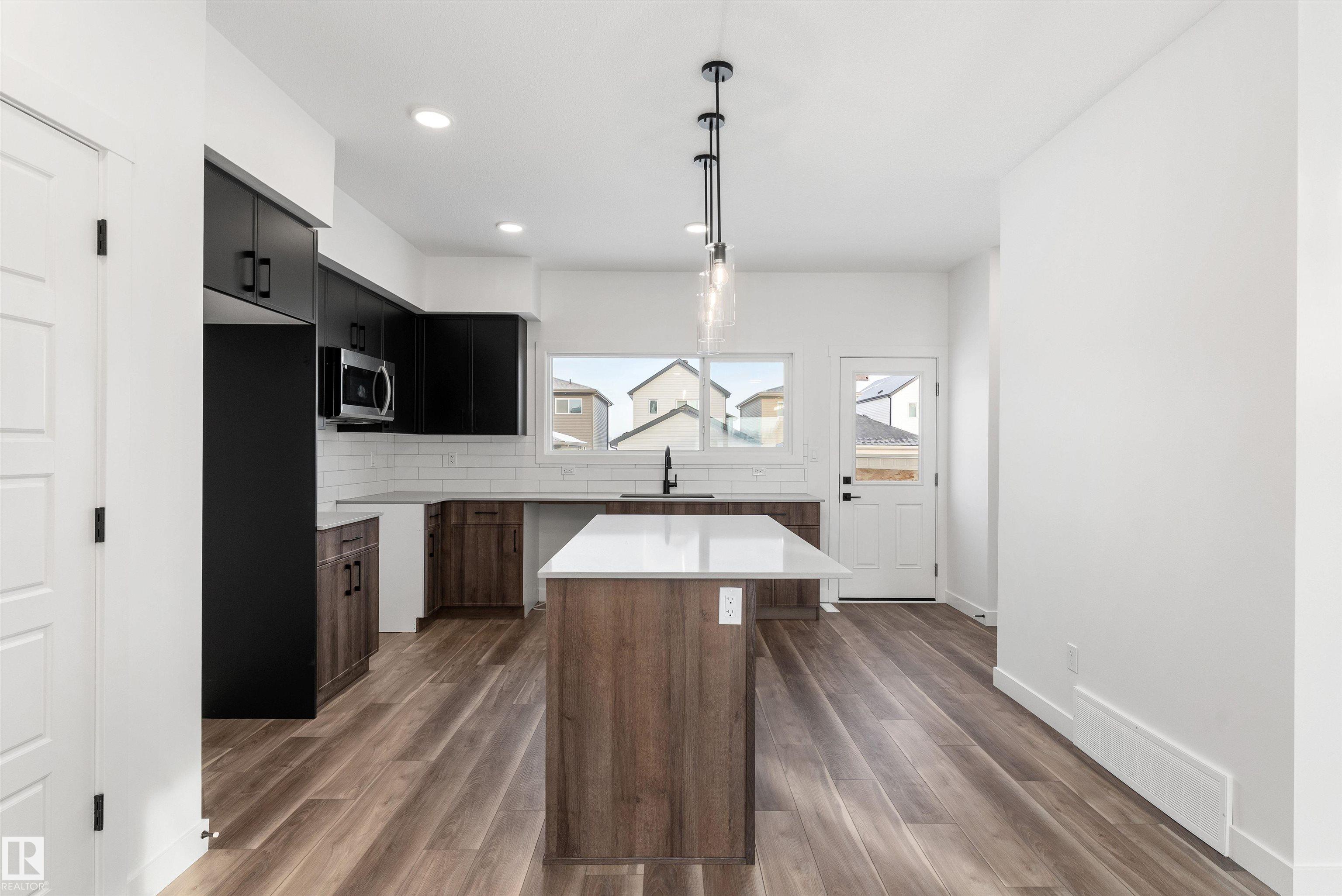 Photo 6 at 1218 Mcleod Avenue, Easton, Spruce Grove