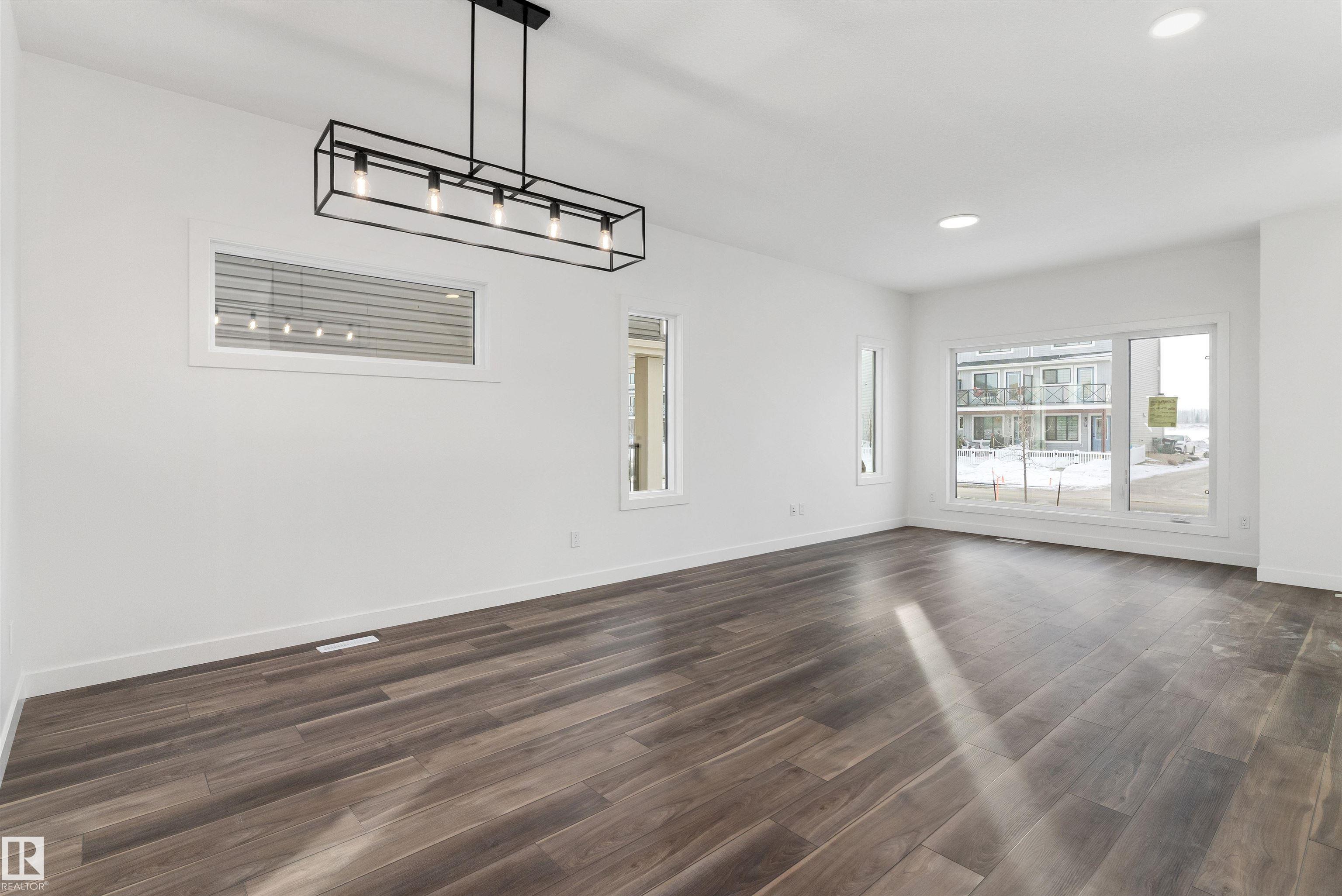 Photo 8 at 1218 Mcleod Avenue, Easton, Spruce Grove