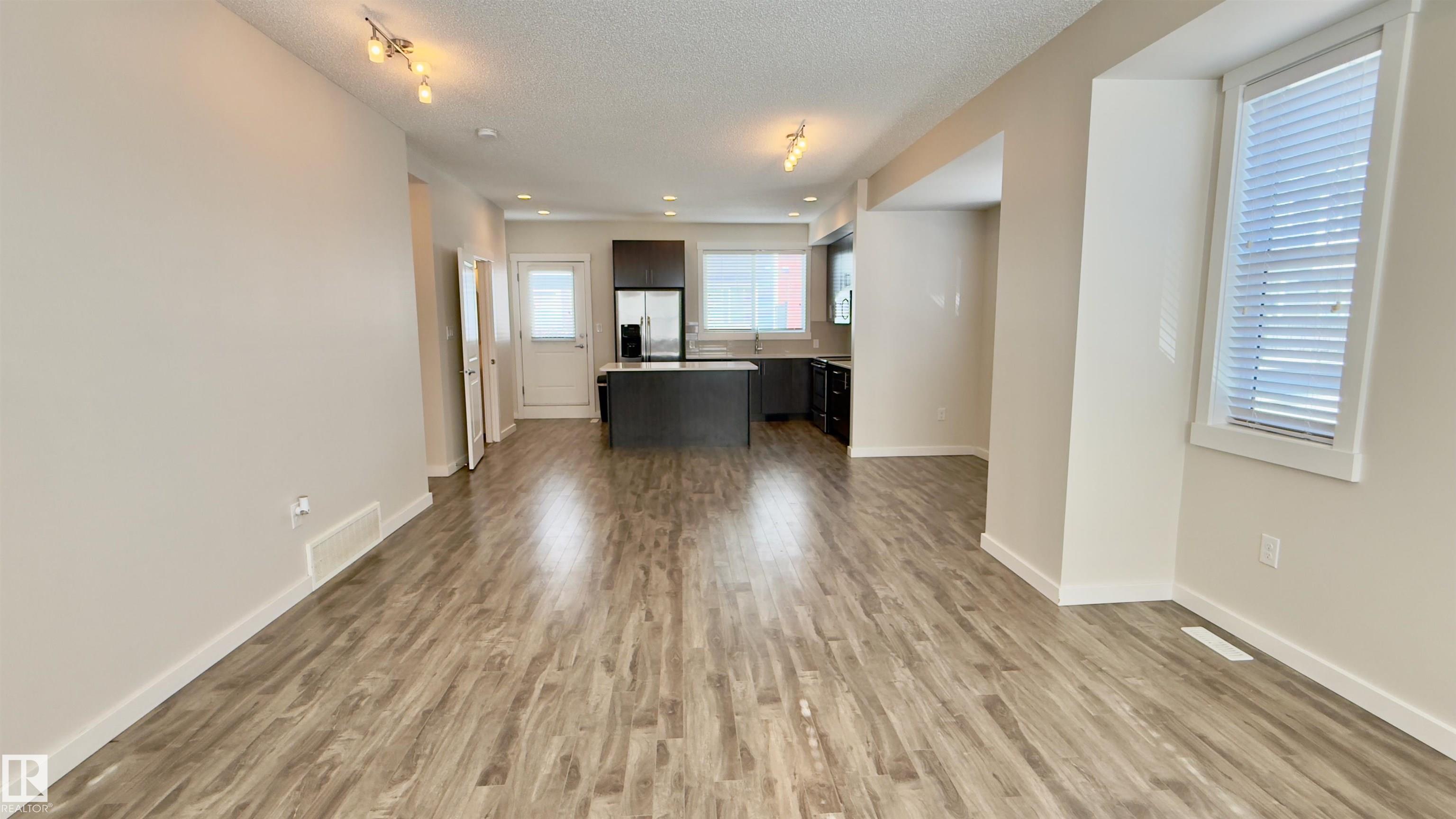 Photo 11 at 96 - 903 Crystallina Nera Way NW, Crystallina Nera West, Edmonton