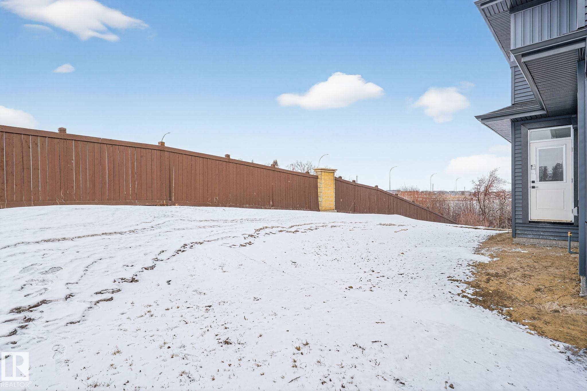 Photo 11 at 9 Elwyck Gate, Fenwyck, Spruce Grove