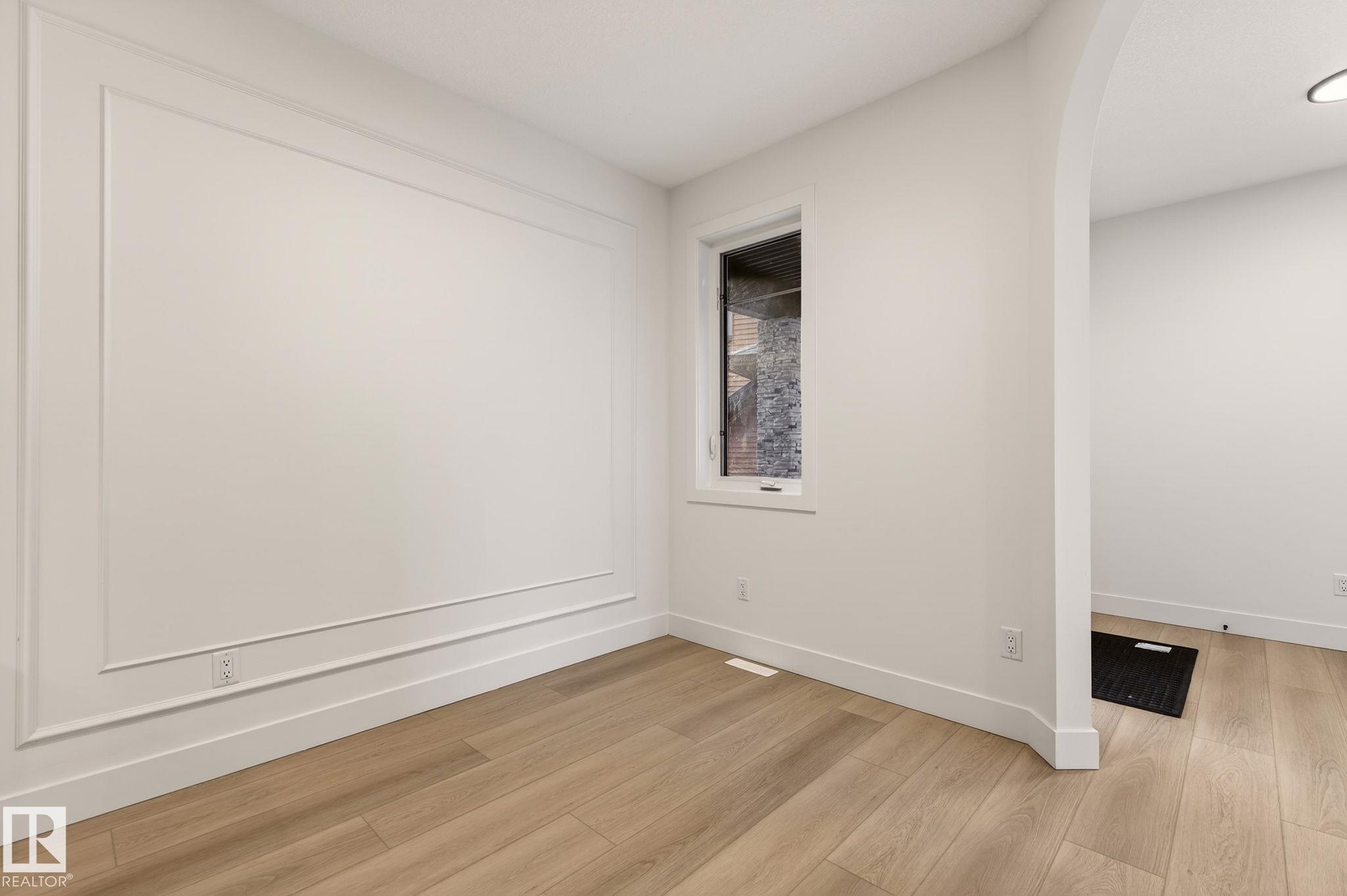 Photo 15 at 9 Elwyck Gate, Fenwyck, Spruce Grove