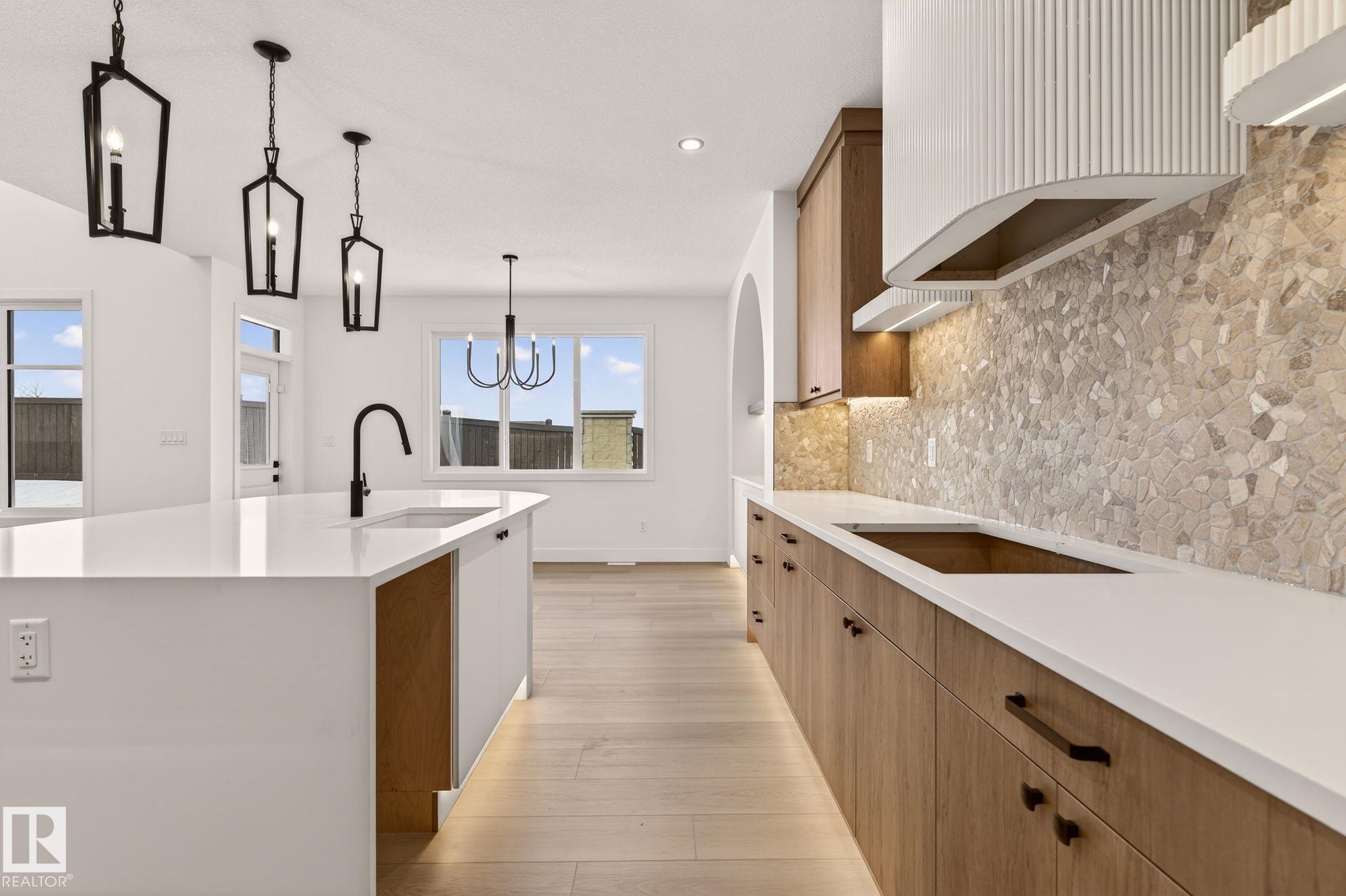 Photo 32 at 9 Elwyck Gate, Fenwyck, Spruce Grove