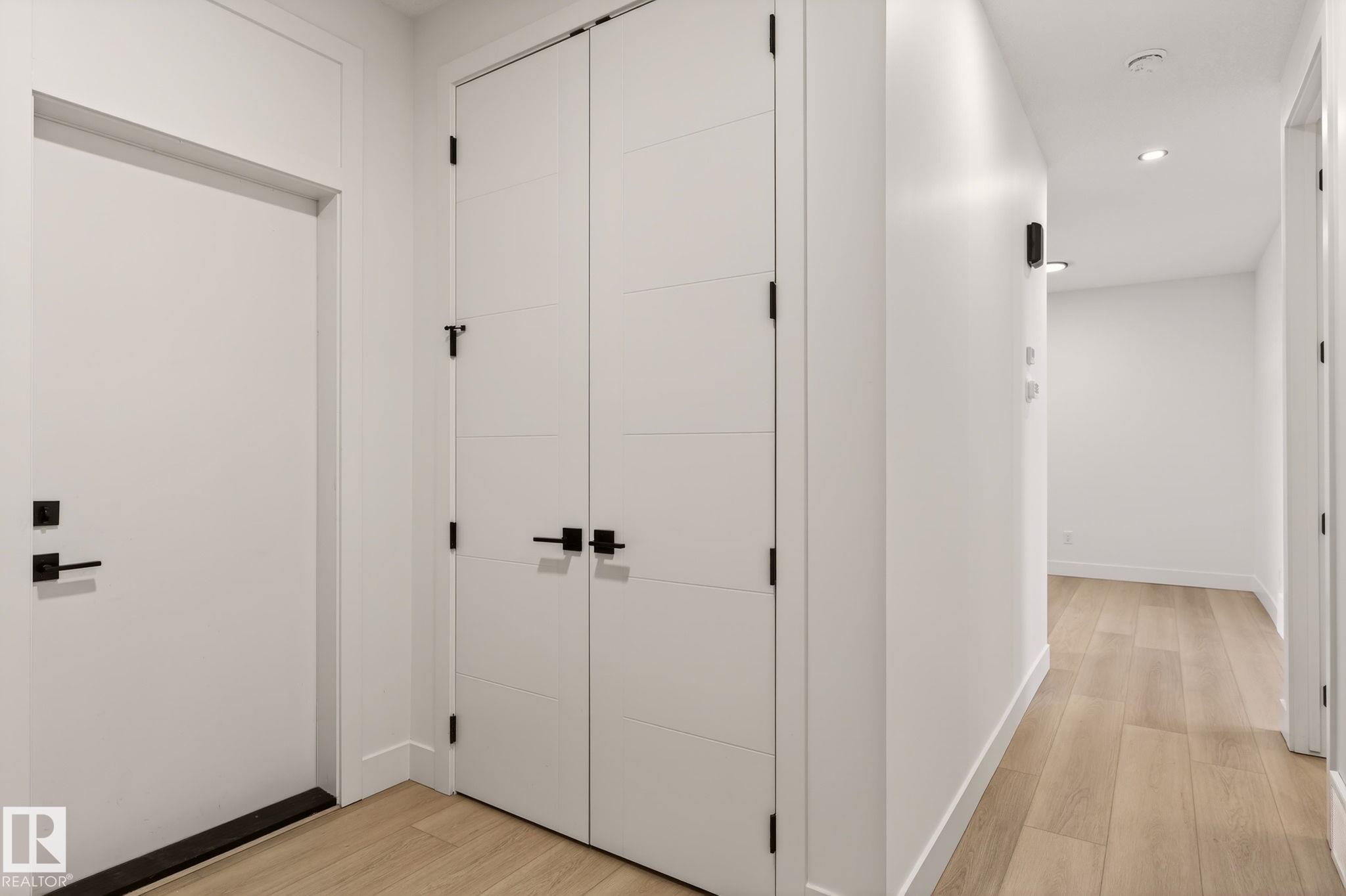 Photo 39 at 9 Elwyck Gate, Fenwyck, Spruce Grove