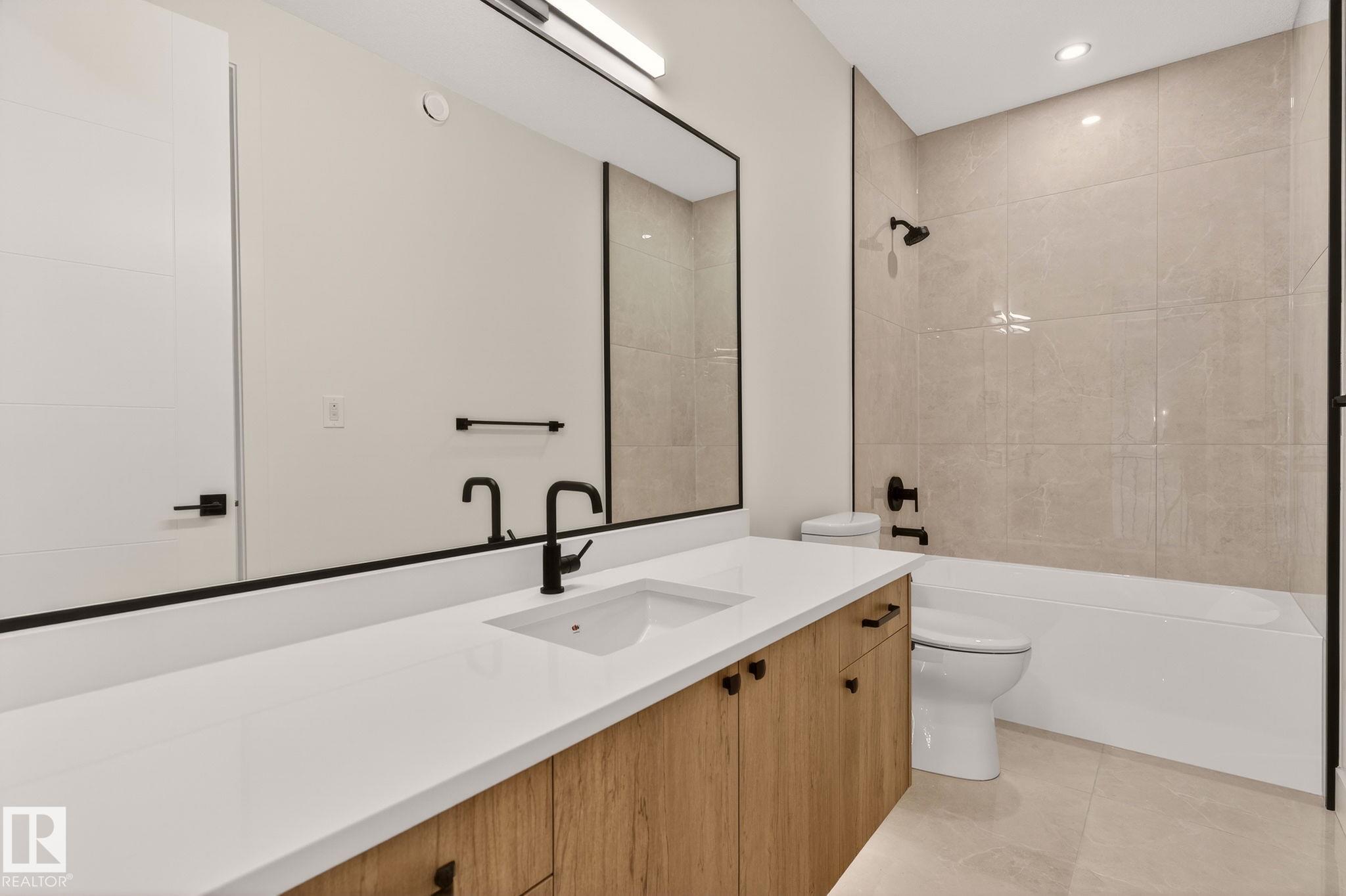 Photo 70 at 9 Elwyck Gate, Fenwyck, Spruce Grove