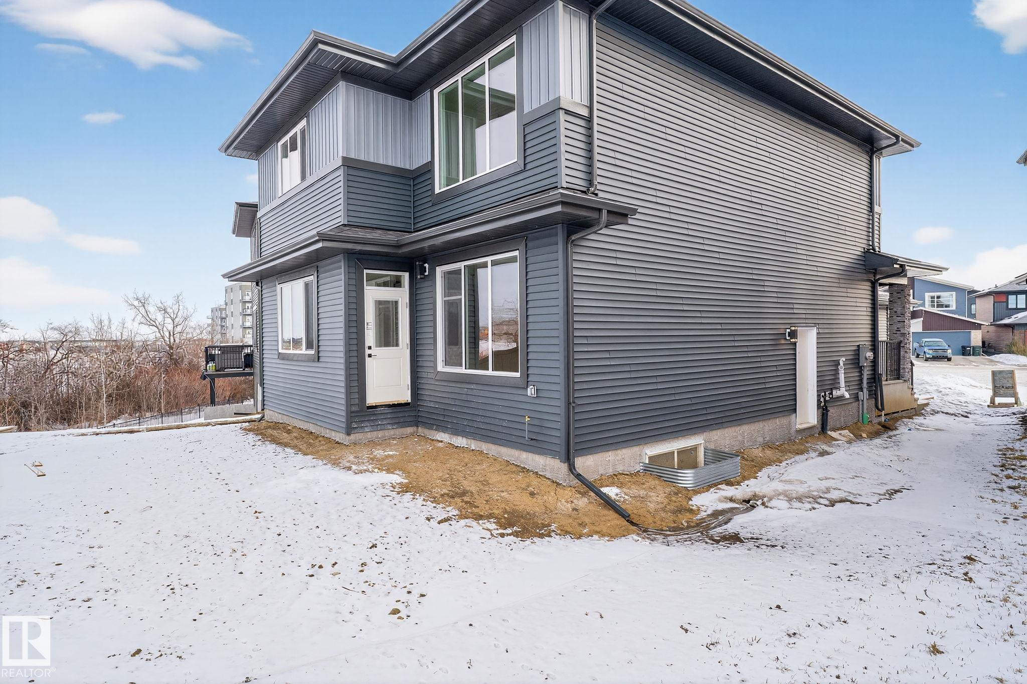 Photo 10 at 9 Elwyck Gate, Fenwyck, Spruce Grove