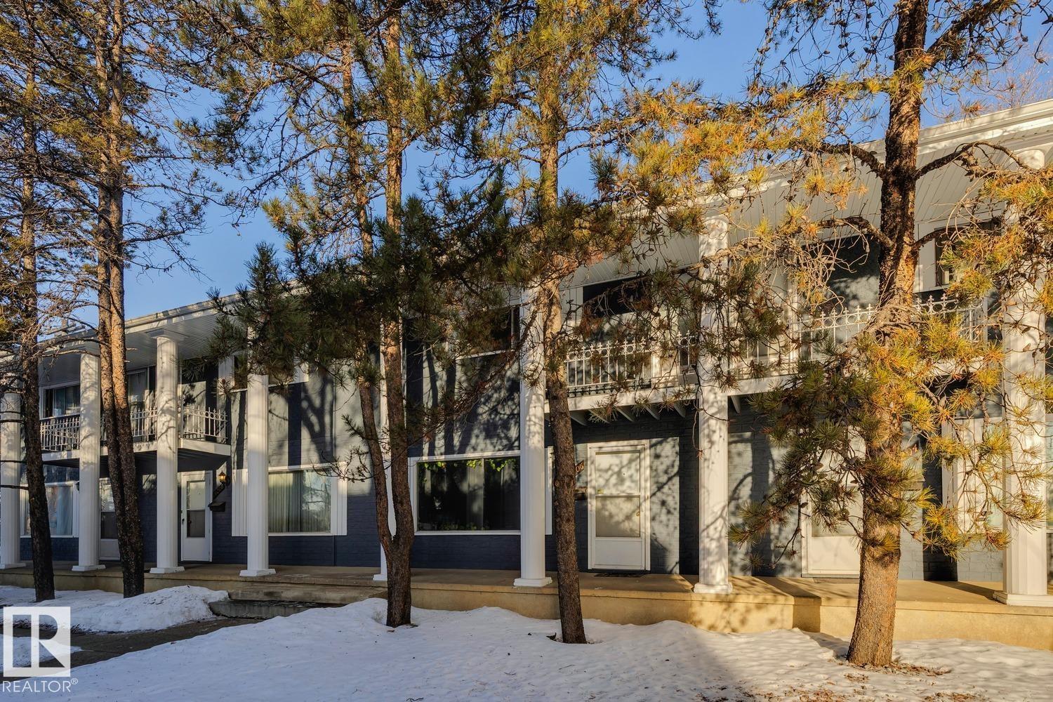 Photo 3 at 14204 - 14208 14210 103 Avenue NW, Grovenor, Edmonton