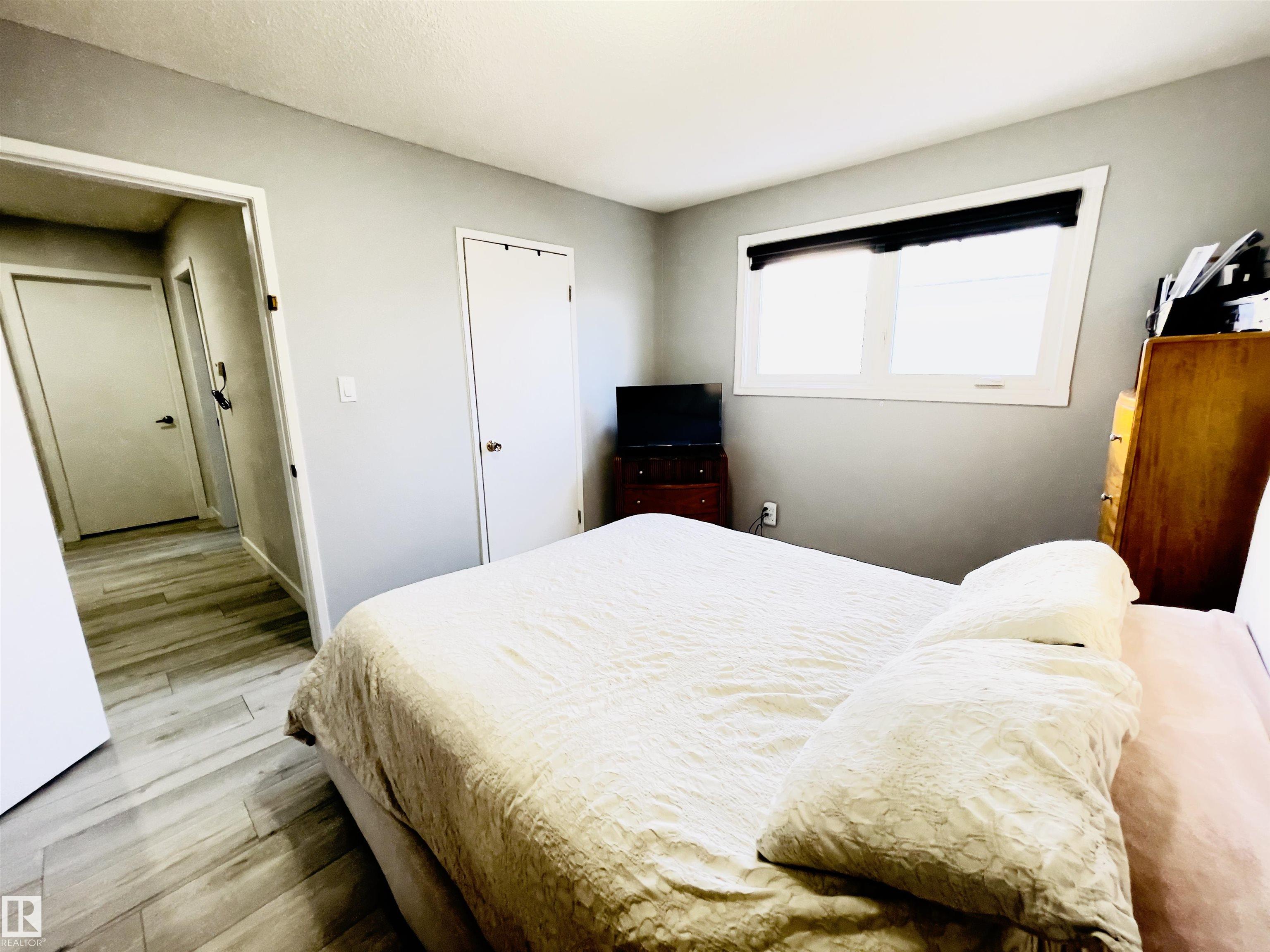 Photo 20 at 12203 147 Avenue NW, Caernarvon, Edmonton