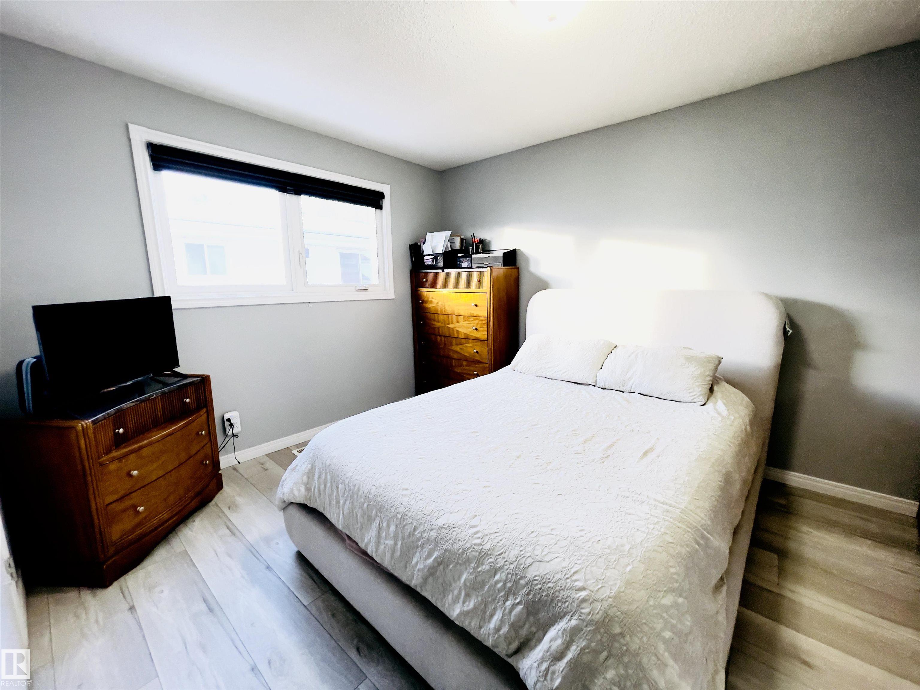 Photo 21 at 12203 147 Avenue NW, Caernarvon, Edmonton